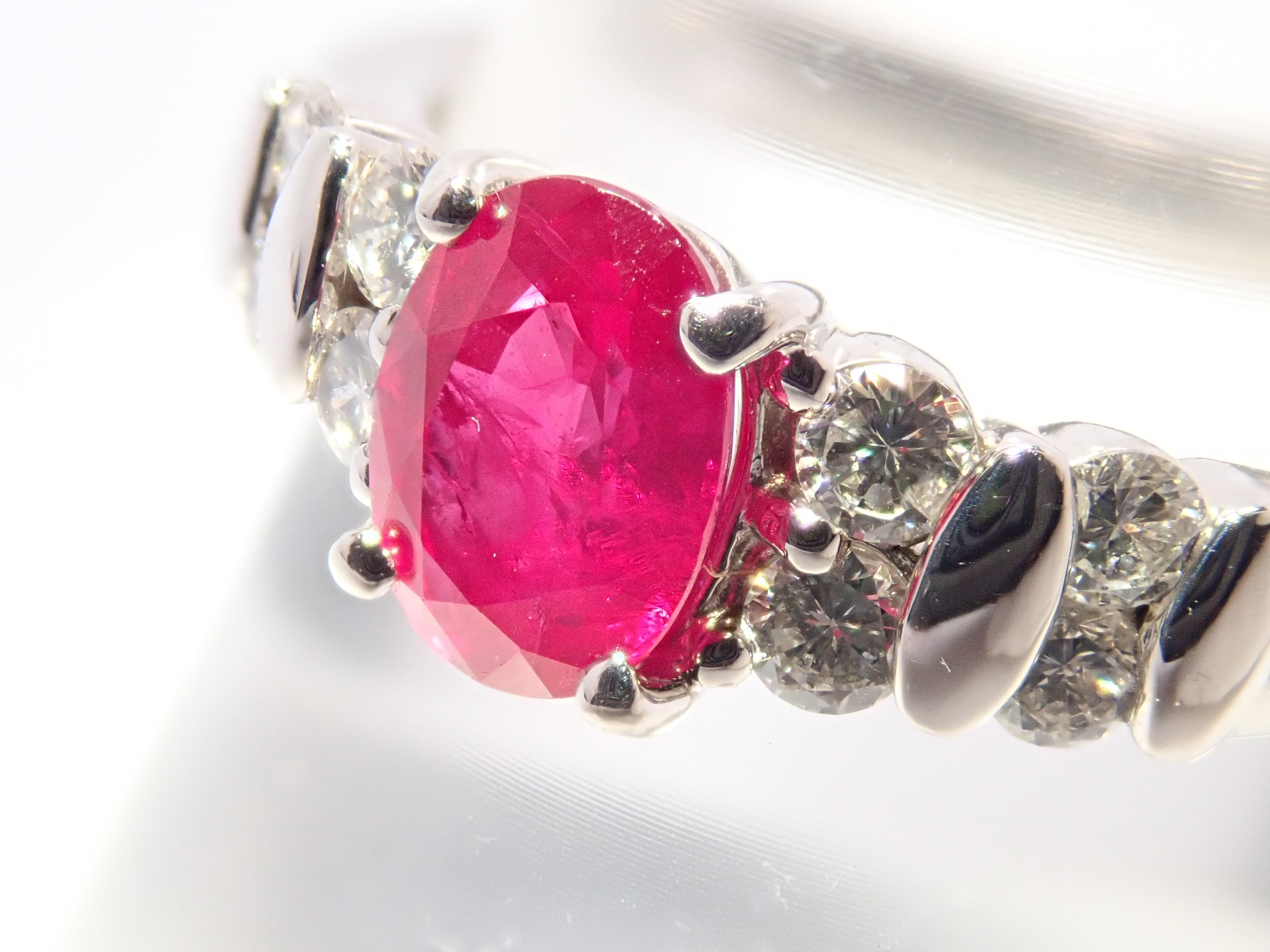Pt900 ビルマ産ルビー 1.07ct リング