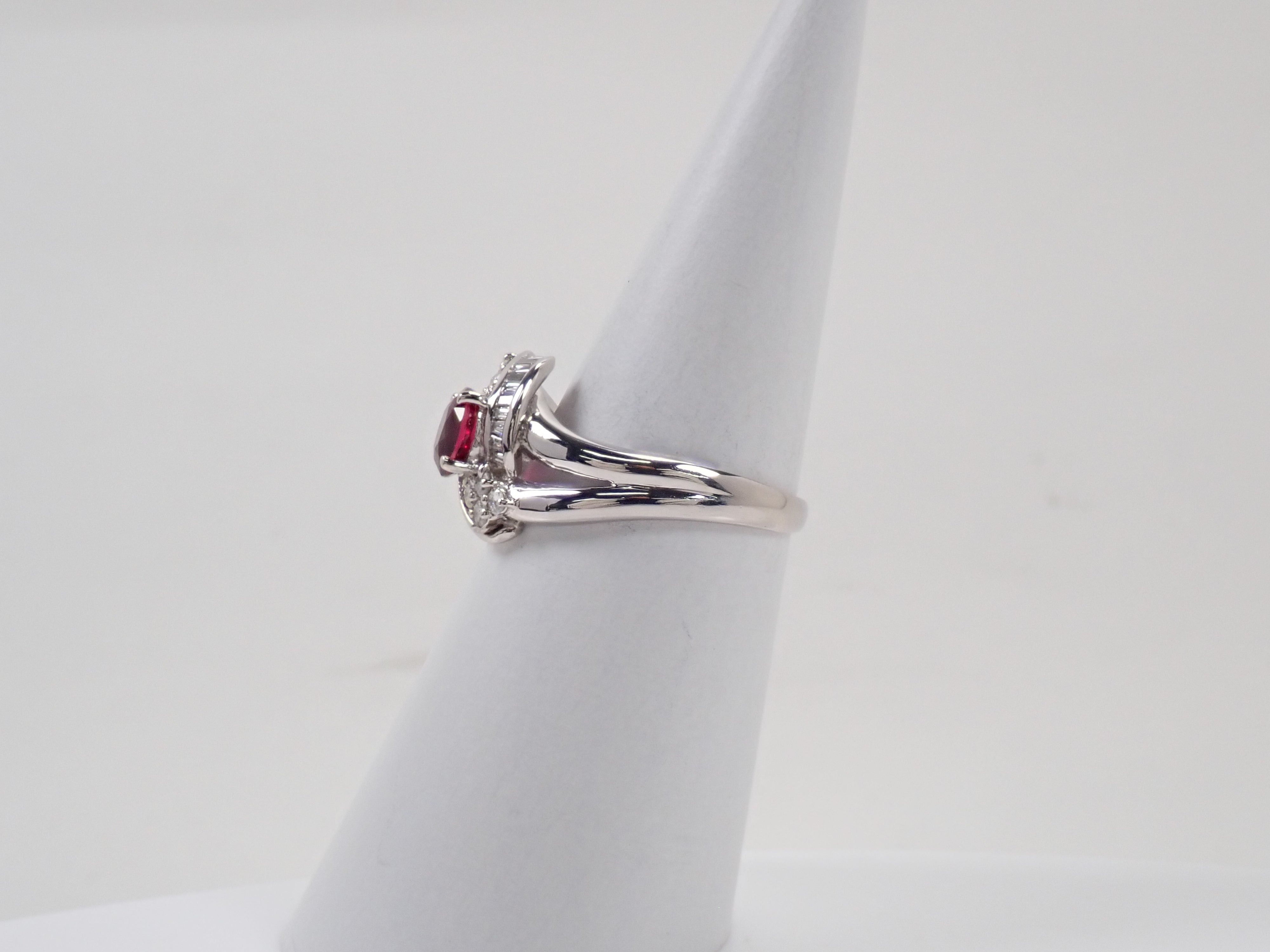 Pt900 タイ産ルビー 1ct リング