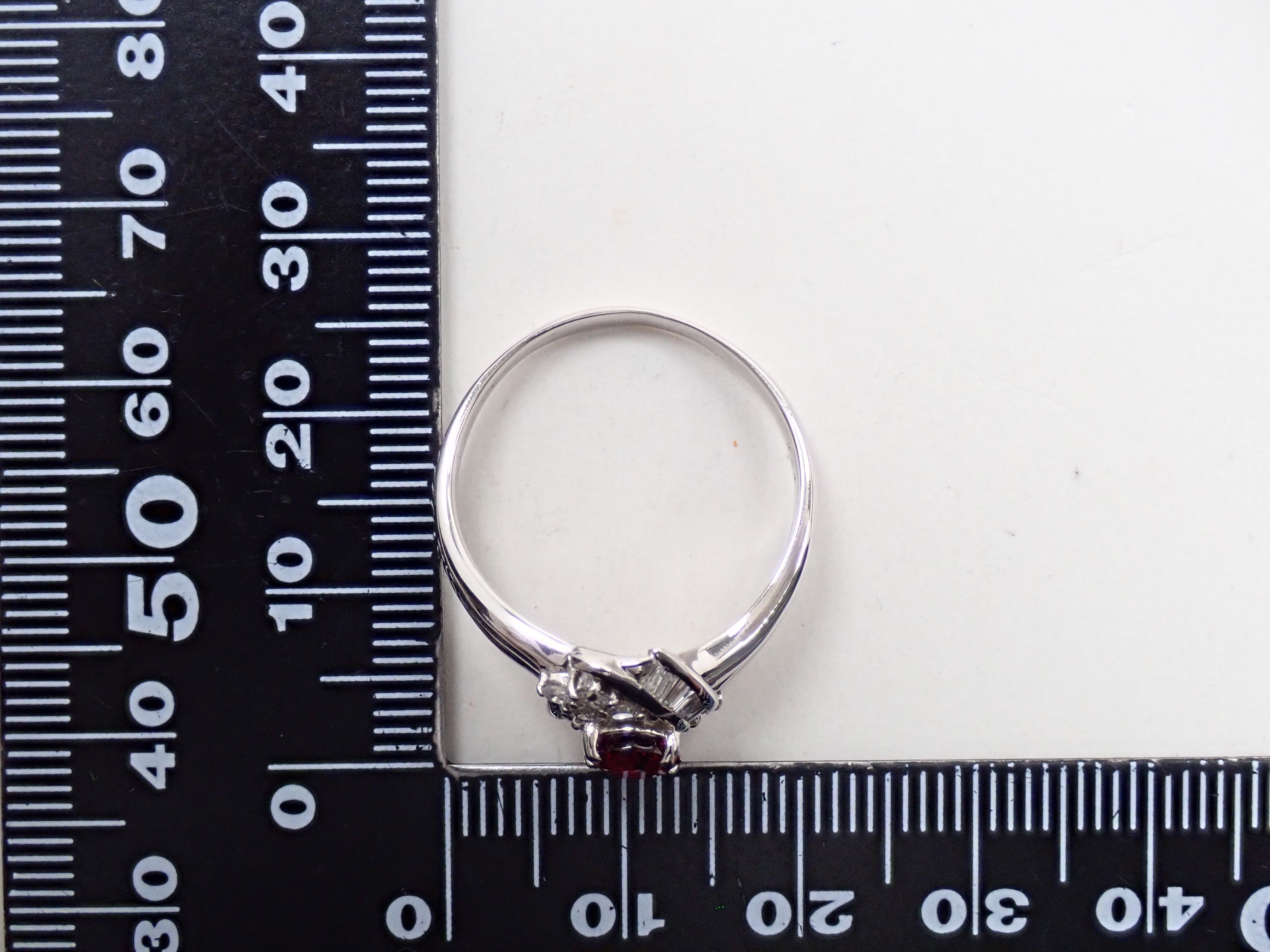 Pt900 タイ産ルビー 1ct リング