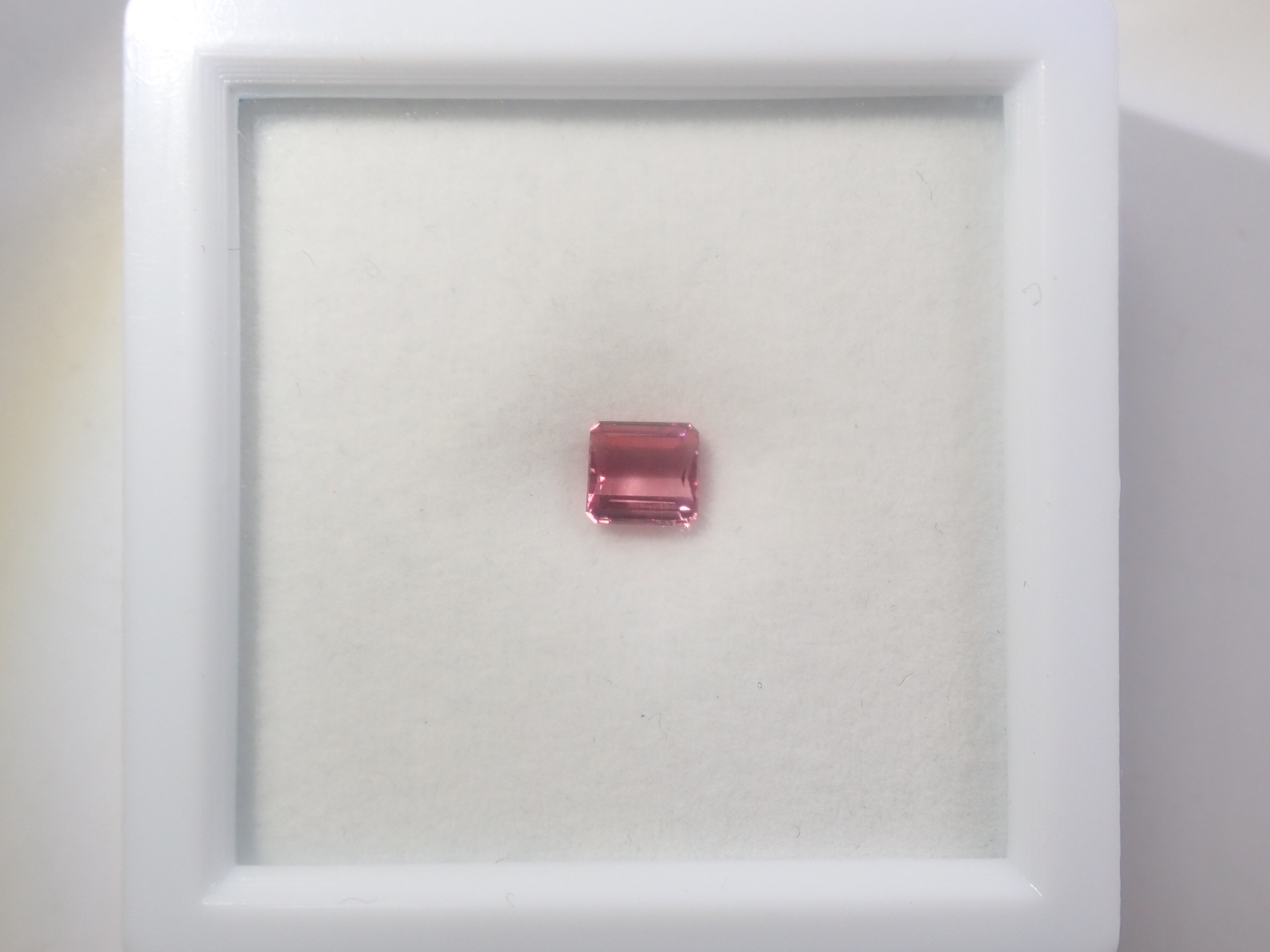 {June Campaign Limited Edition} Rare Stone Gacha💎 Padparadscha Sapphire 0.3ct+ with Certificate, Benitoite, Red Beryl, etc. Loose Stones for 1 Stone {Multiple Purchase Discounts Available}