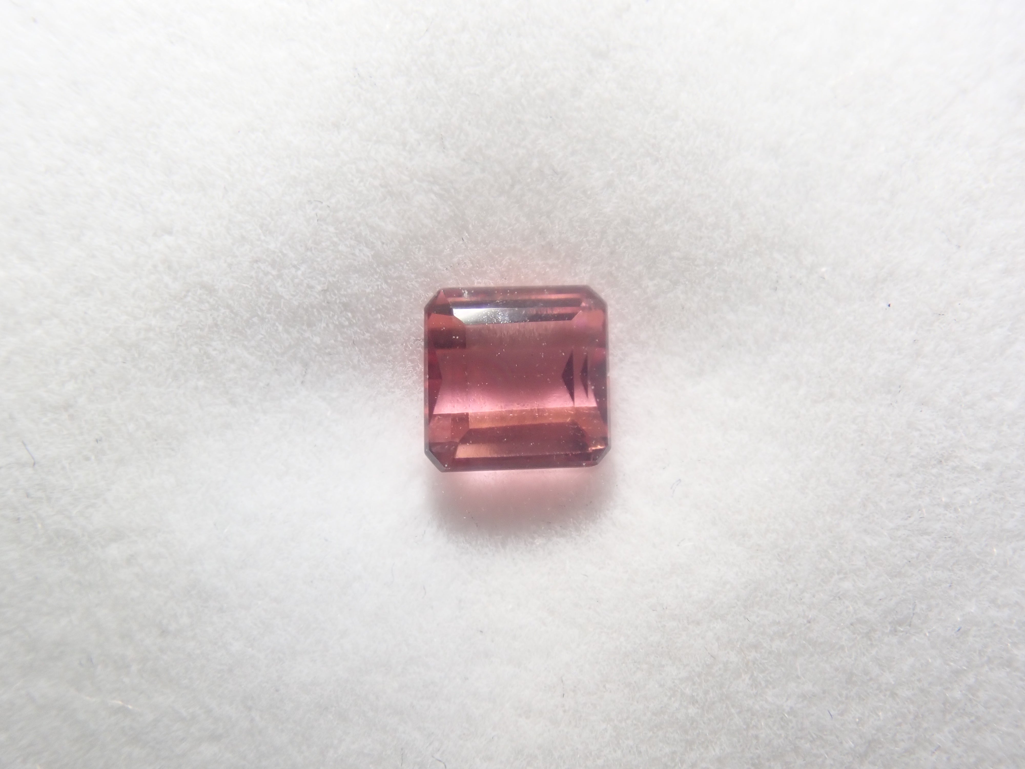 {June Campaign Limited Edition} Rare Stone Gacha💎 Padparadscha Sapphire 0.3ct+ with Certificate, Benitoite, Red Beryl, etc. Loose Stones for 1 Stone {Multiple Purchase Discounts Available}