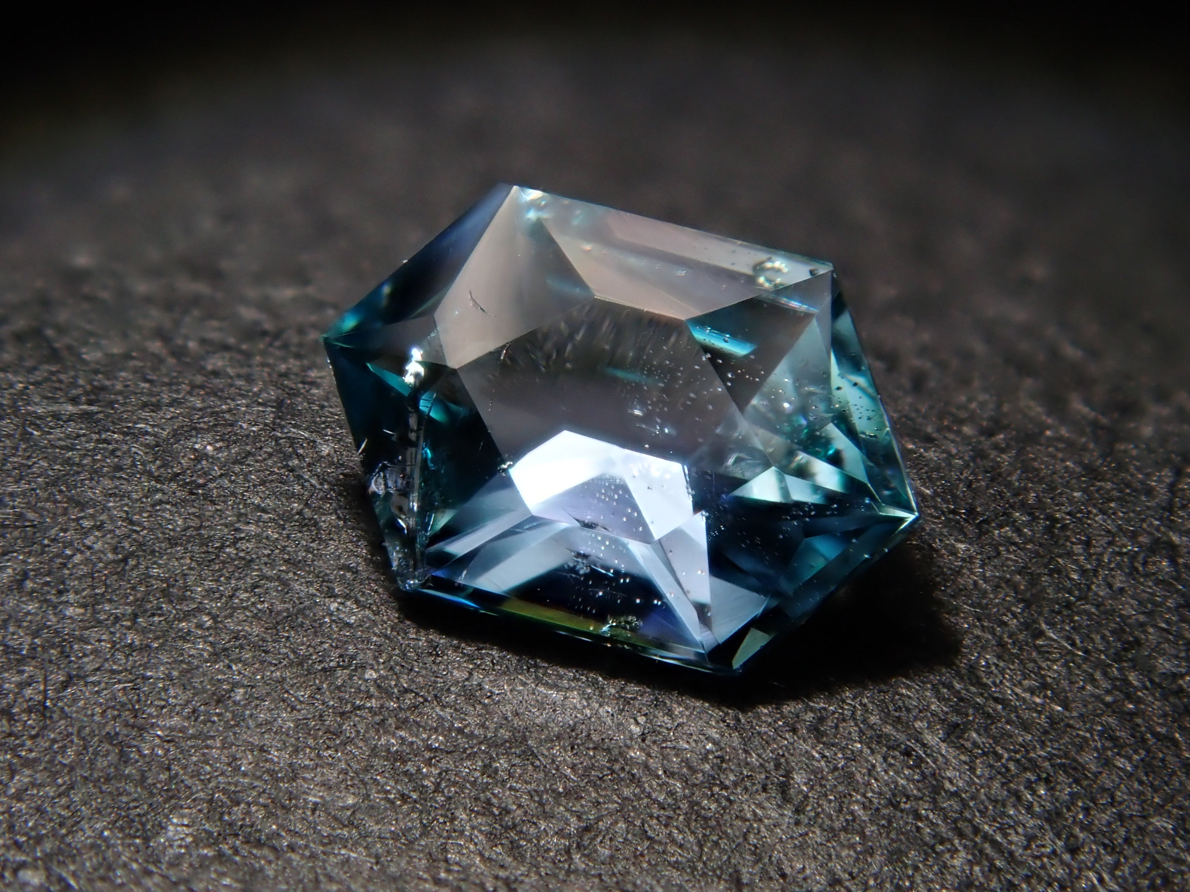 【12544254掲載】コーネルピン 0.228ctルース