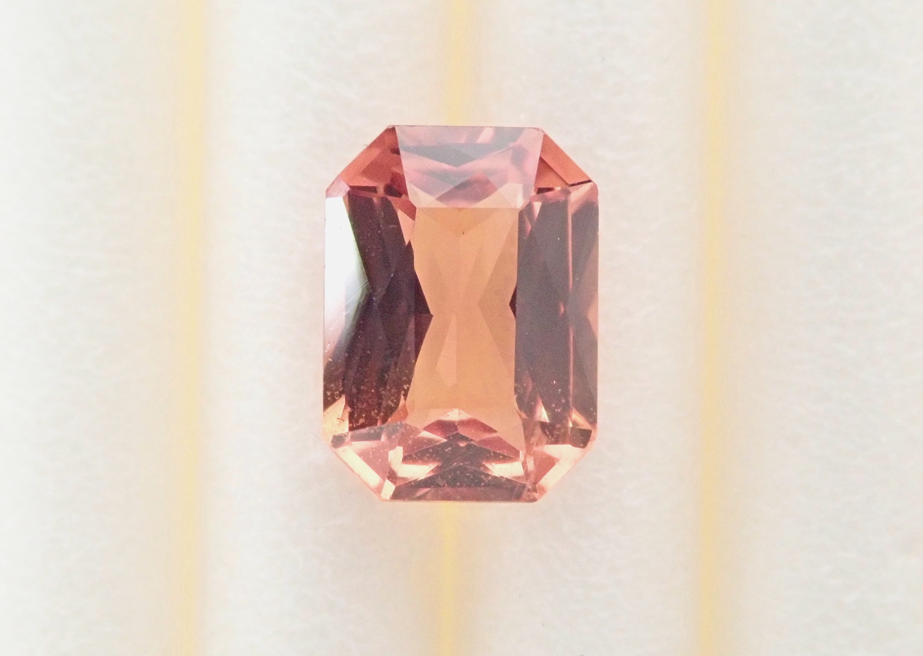 [12554330] Unheated Padparadscha Sapphire 0.520ct Loose