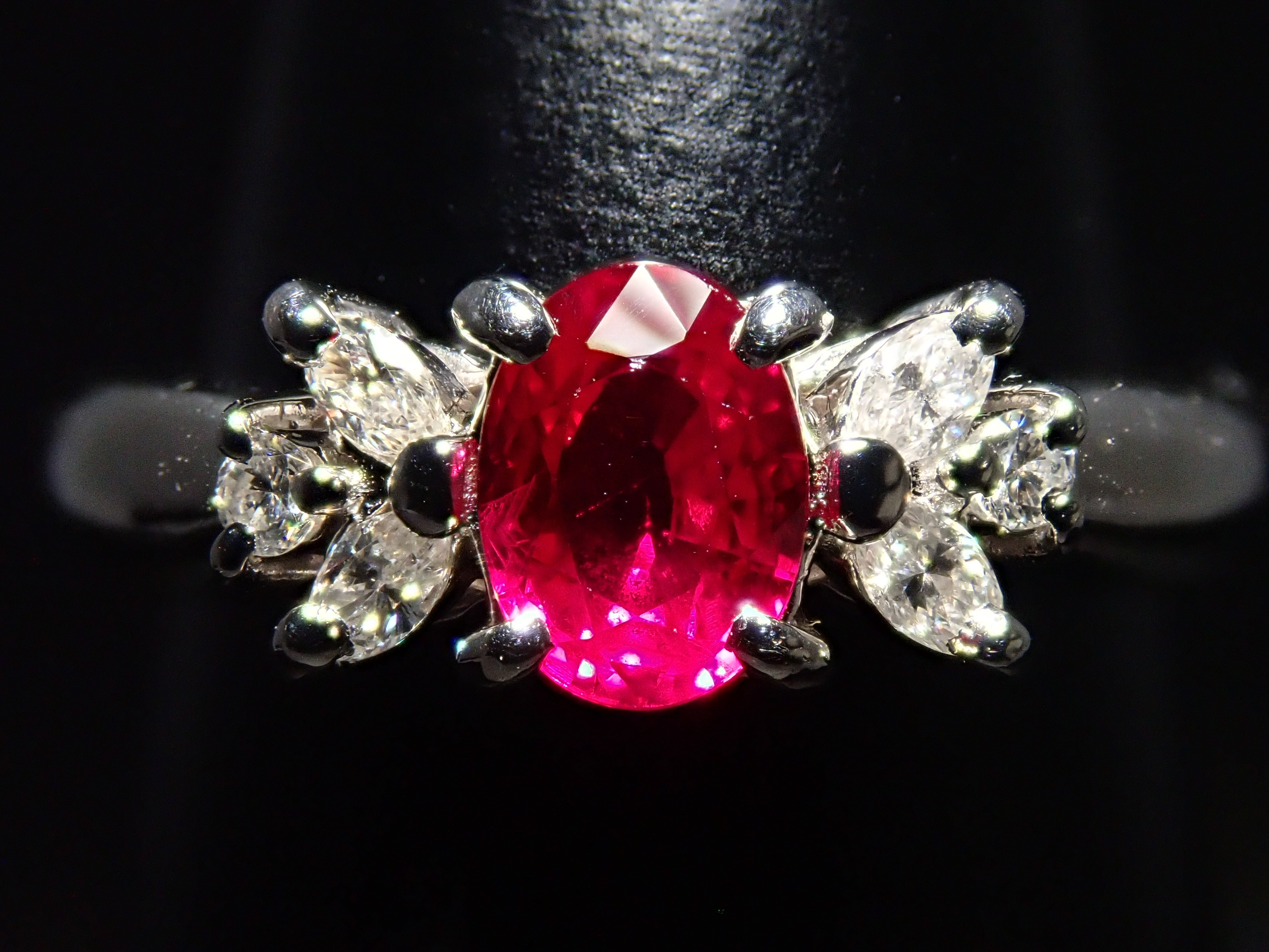 Pt900 ルビー 0.69ct・ダイヤモンド0.16ctリング 鑑別書