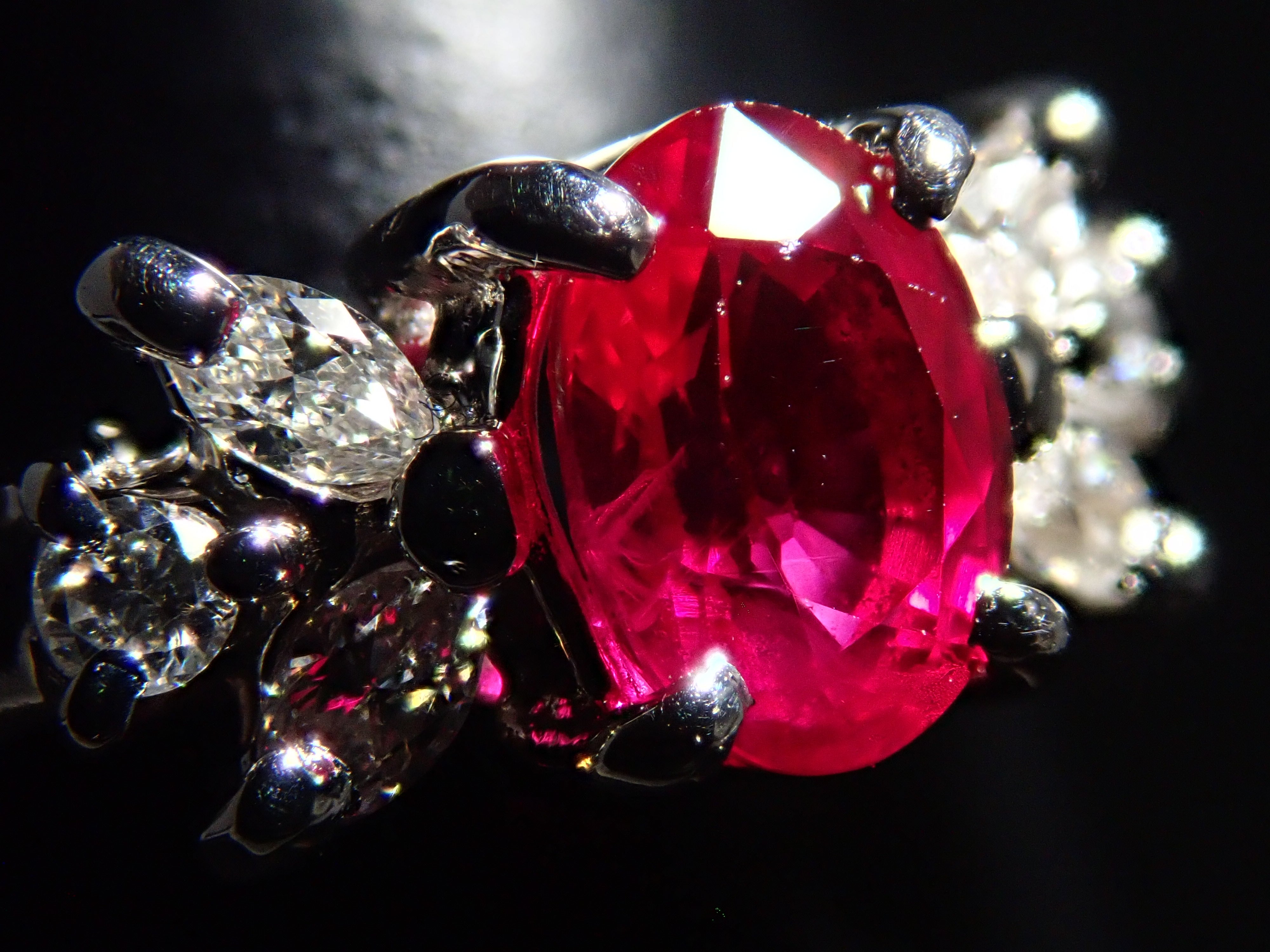 Pt900 ルビー 0.69ct・ダイヤモンド0.16ctリング 鑑別書