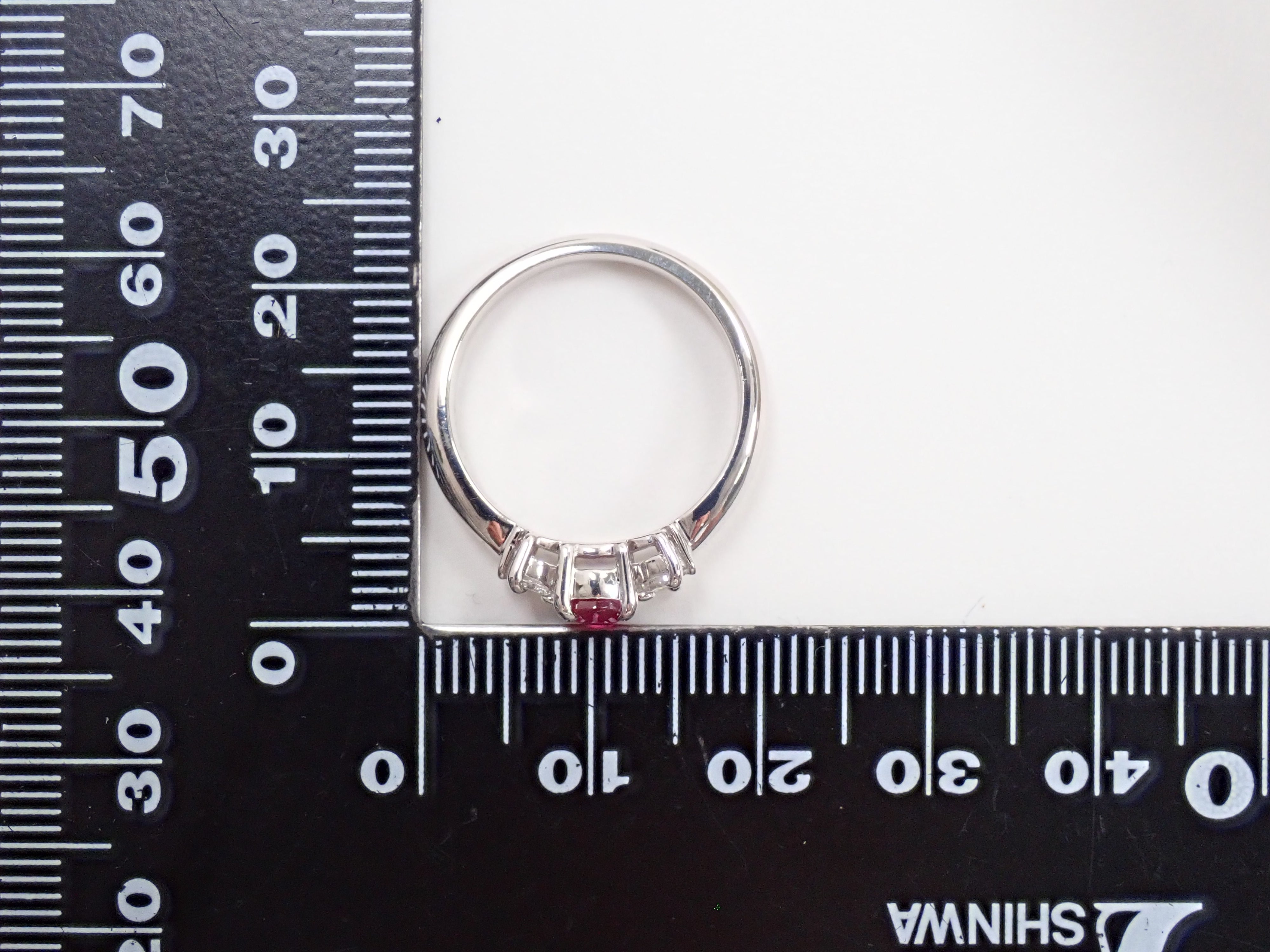 Pt900 ルビー 0.69ct・ダイヤモンド0.16ctリング 鑑別書