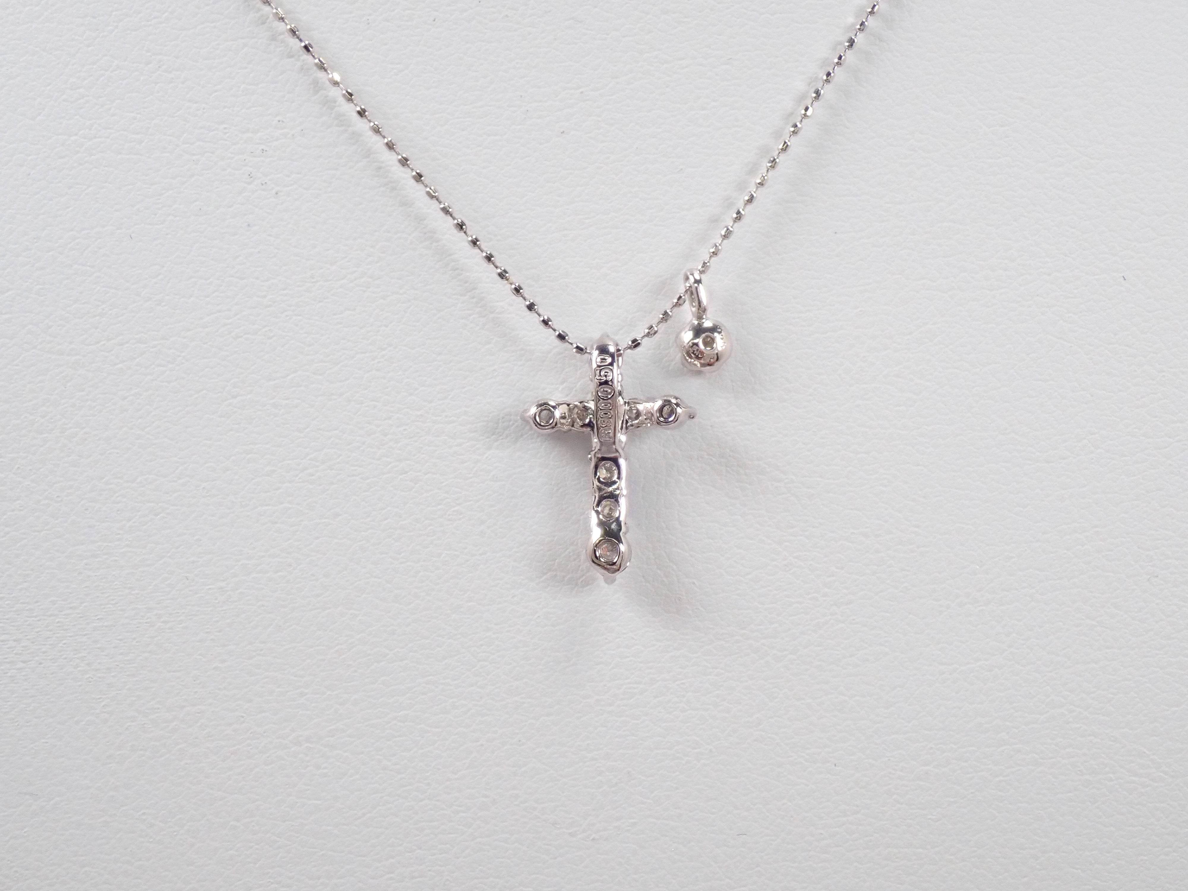 Pt900/K18WG ダイヤモンド0.50ct ・ダイヤモンド0.07ctペンダント（ネックレス）