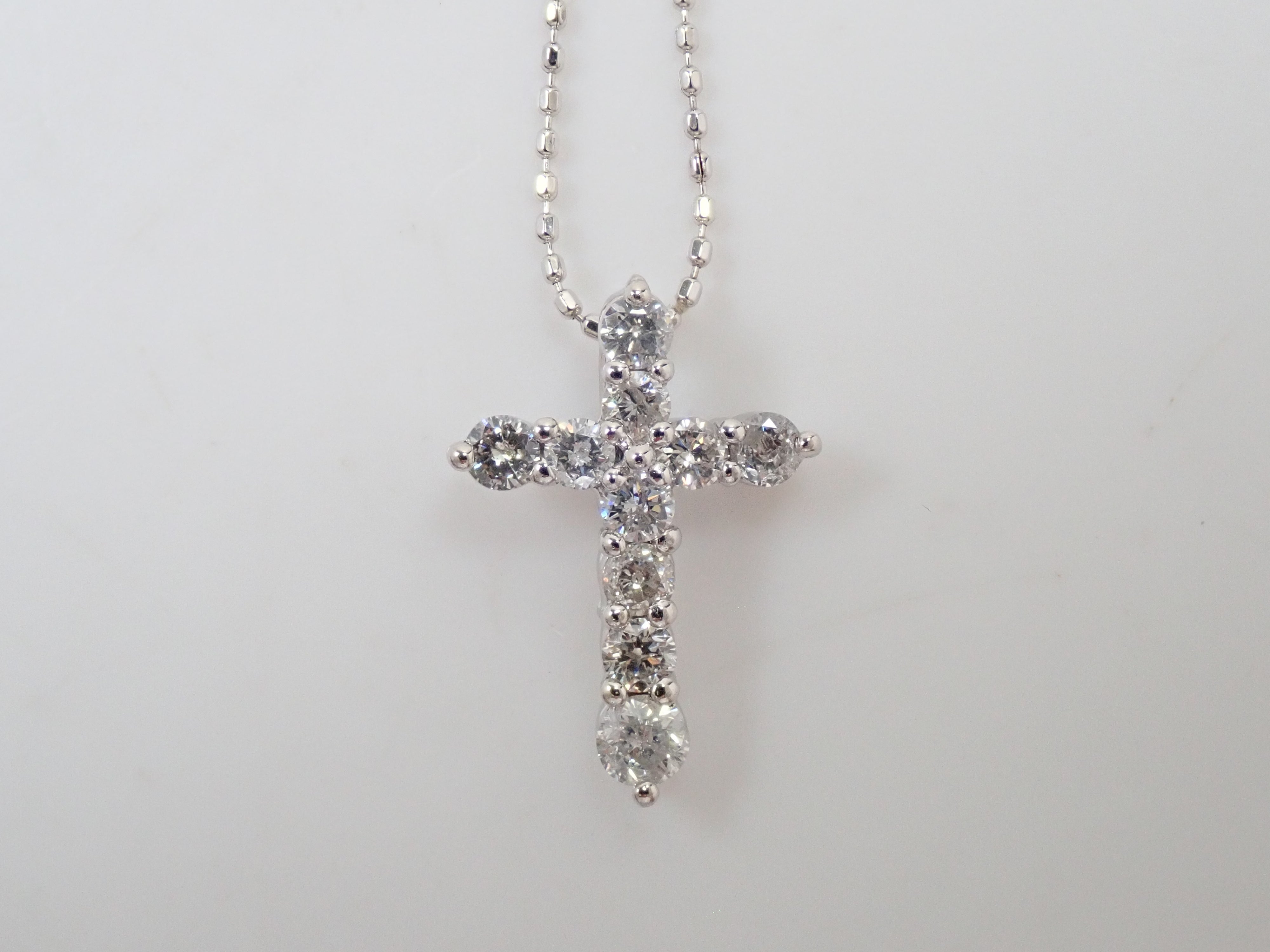 Pt900/K18WG ダイヤモンド0.50ct ・ダイヤモンド0.07ctペンダント（ネックレス）