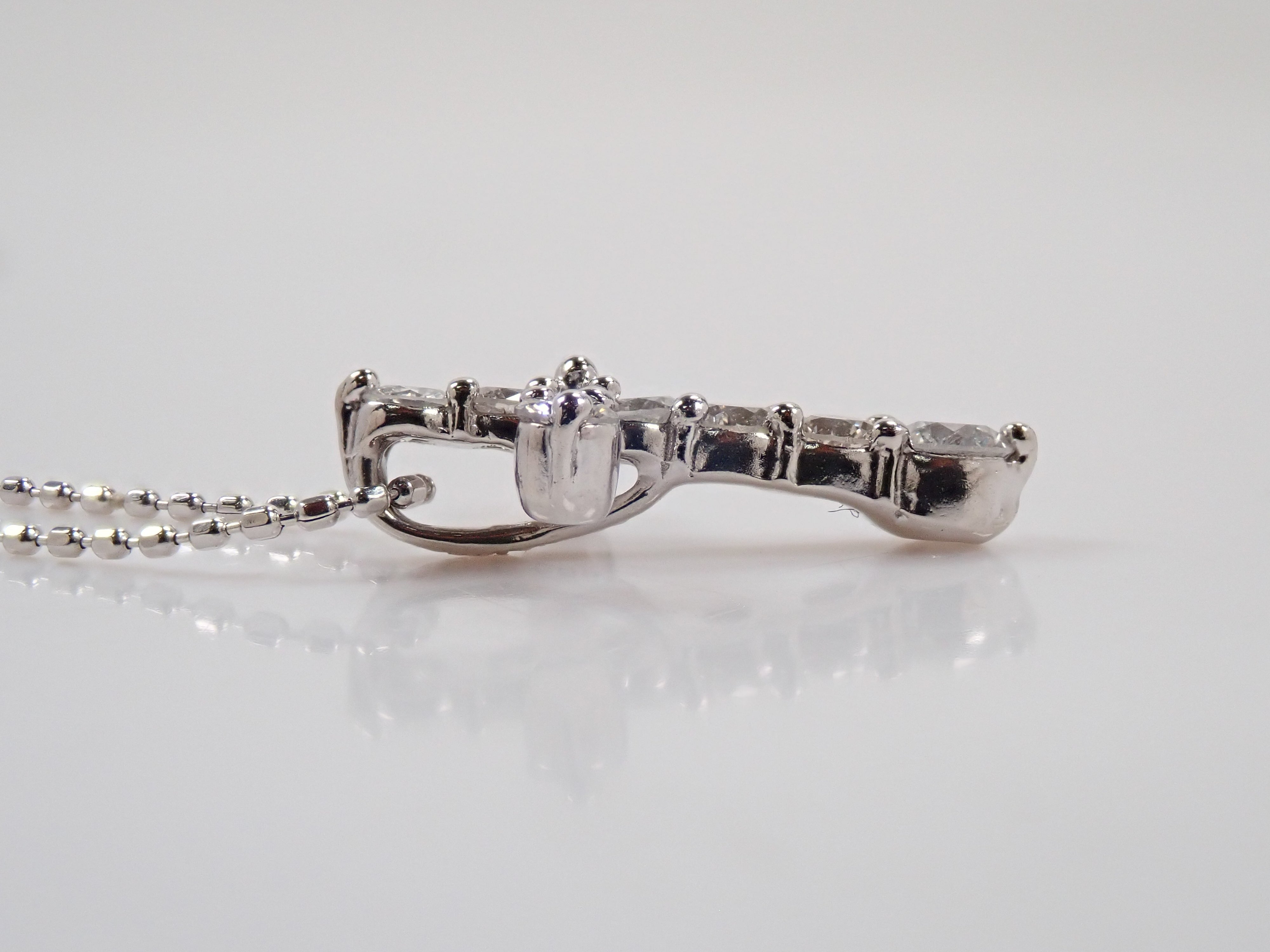 Pt900/K18WG ダイヤモンド0.50ct ・ダイヤモンド0.07ctペンダント