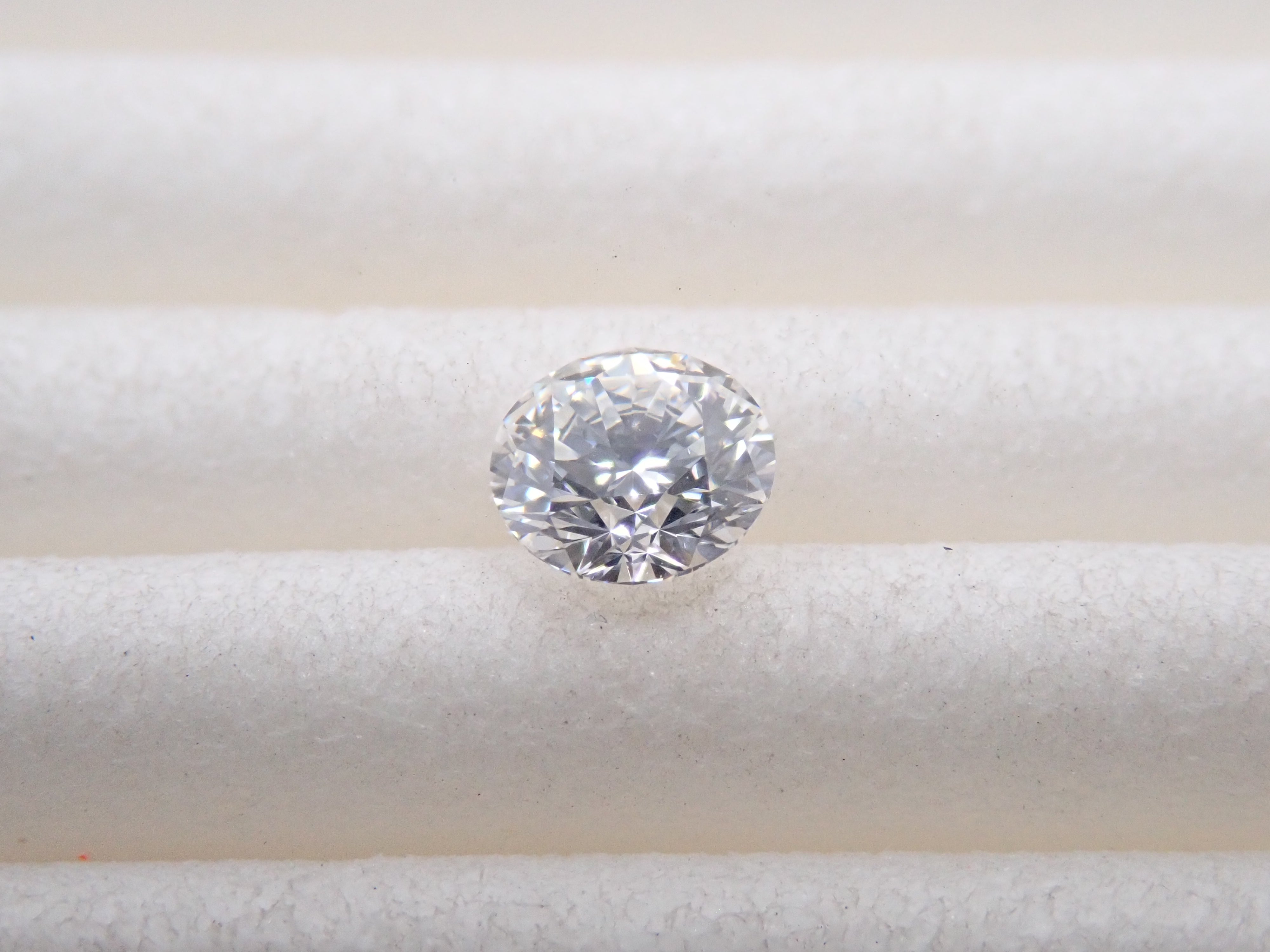 【7/26 22時販売】ダイヤモンド（ハート＆キューピッド）3.0mm/0.226ctルース(G, VVS-1, 3Excellent H&C)