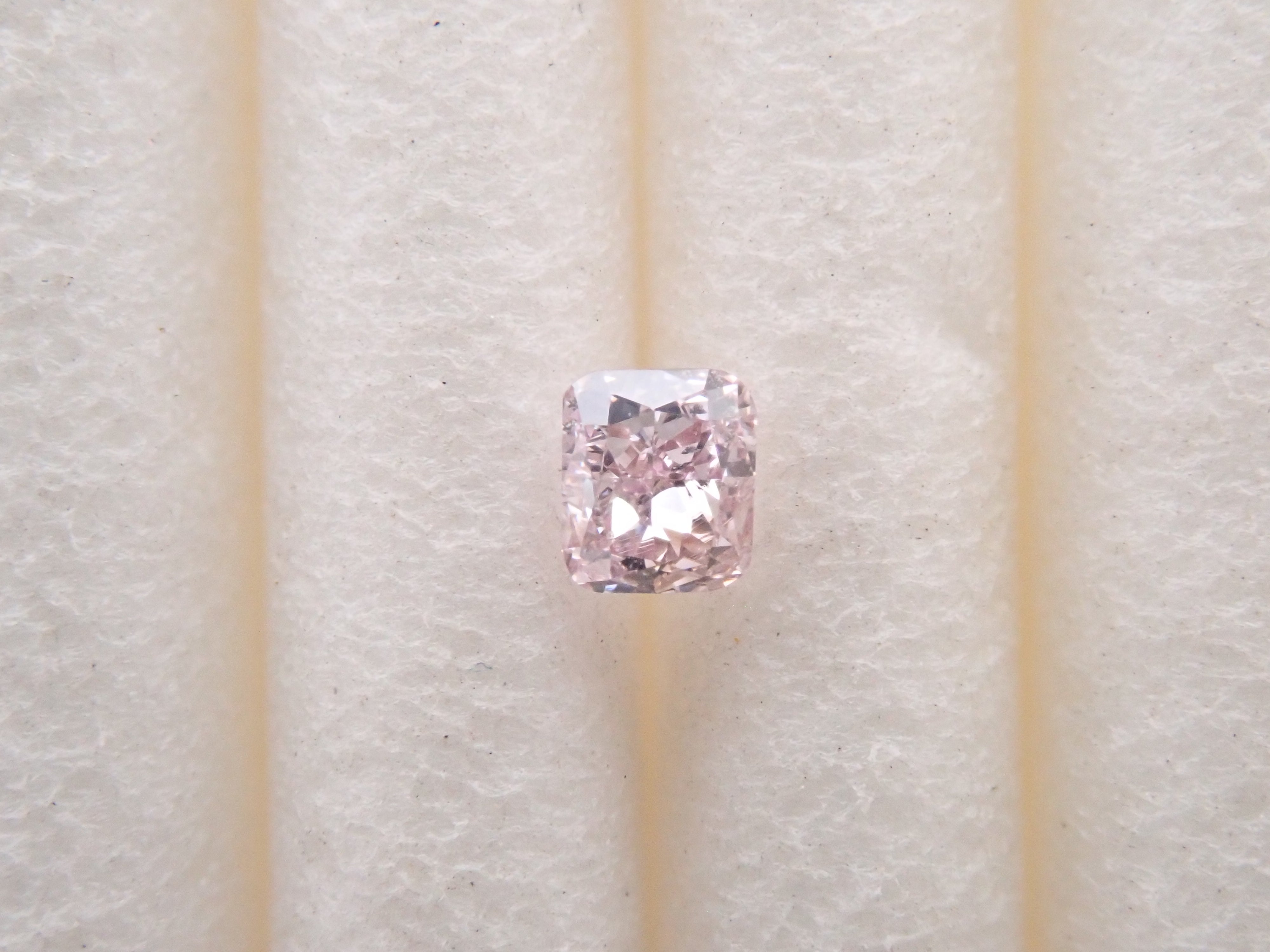 【7/31 22時販売】ピンクダイヤモンド 0.073ctルース(FANCY LIGHT PURPLE PINK, SI2)