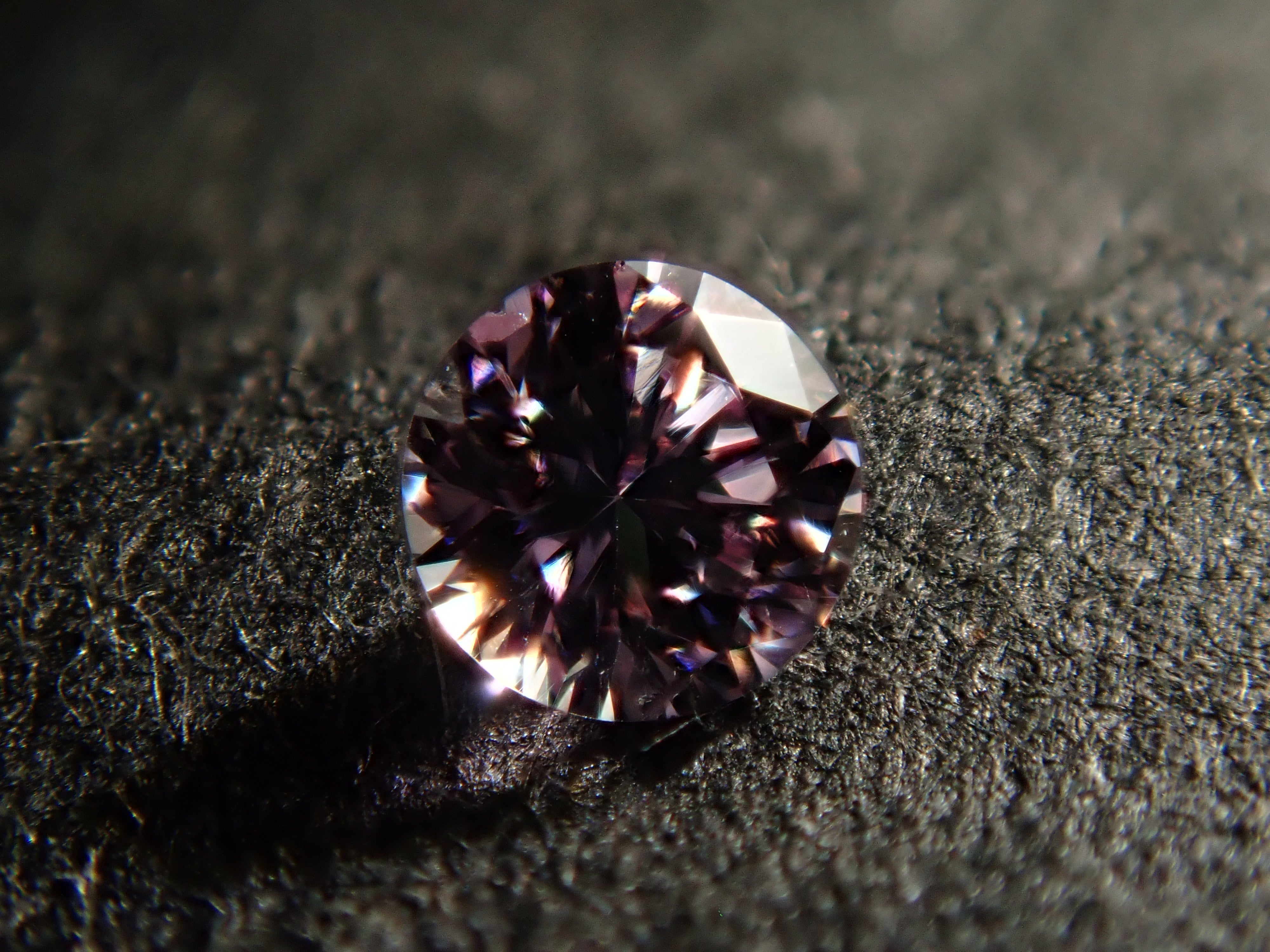 【7/26 22時販売】ピンクダイヤモンド 2.2mm/0.044ctルース(FANCY LIGHT PURPLE PINK, SI1)