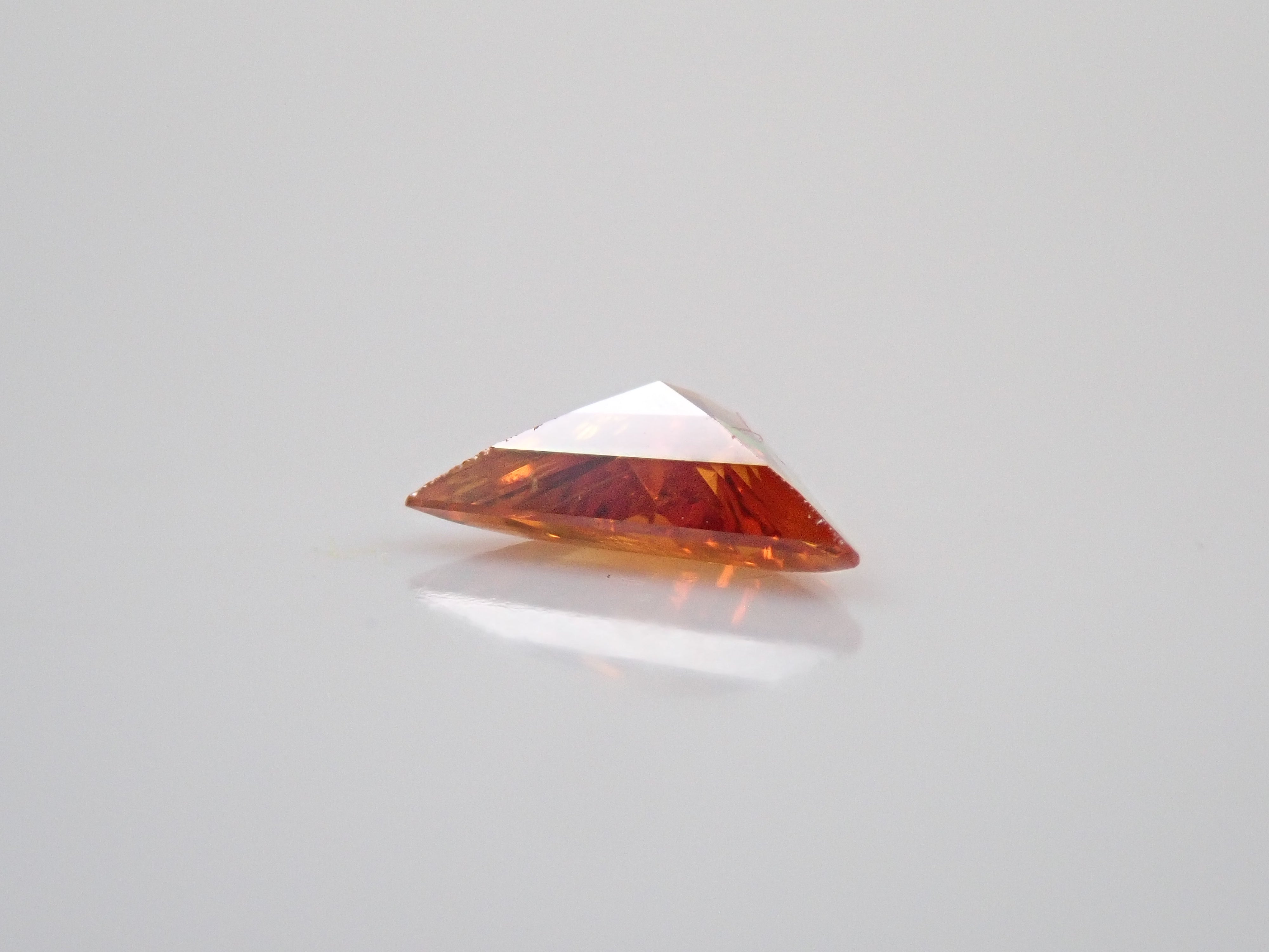 【7/26 22時販売】オレンジダイヤモンド 0.176ctルース(FANCY DEEP YELLOWISH ORANGE, I-1)