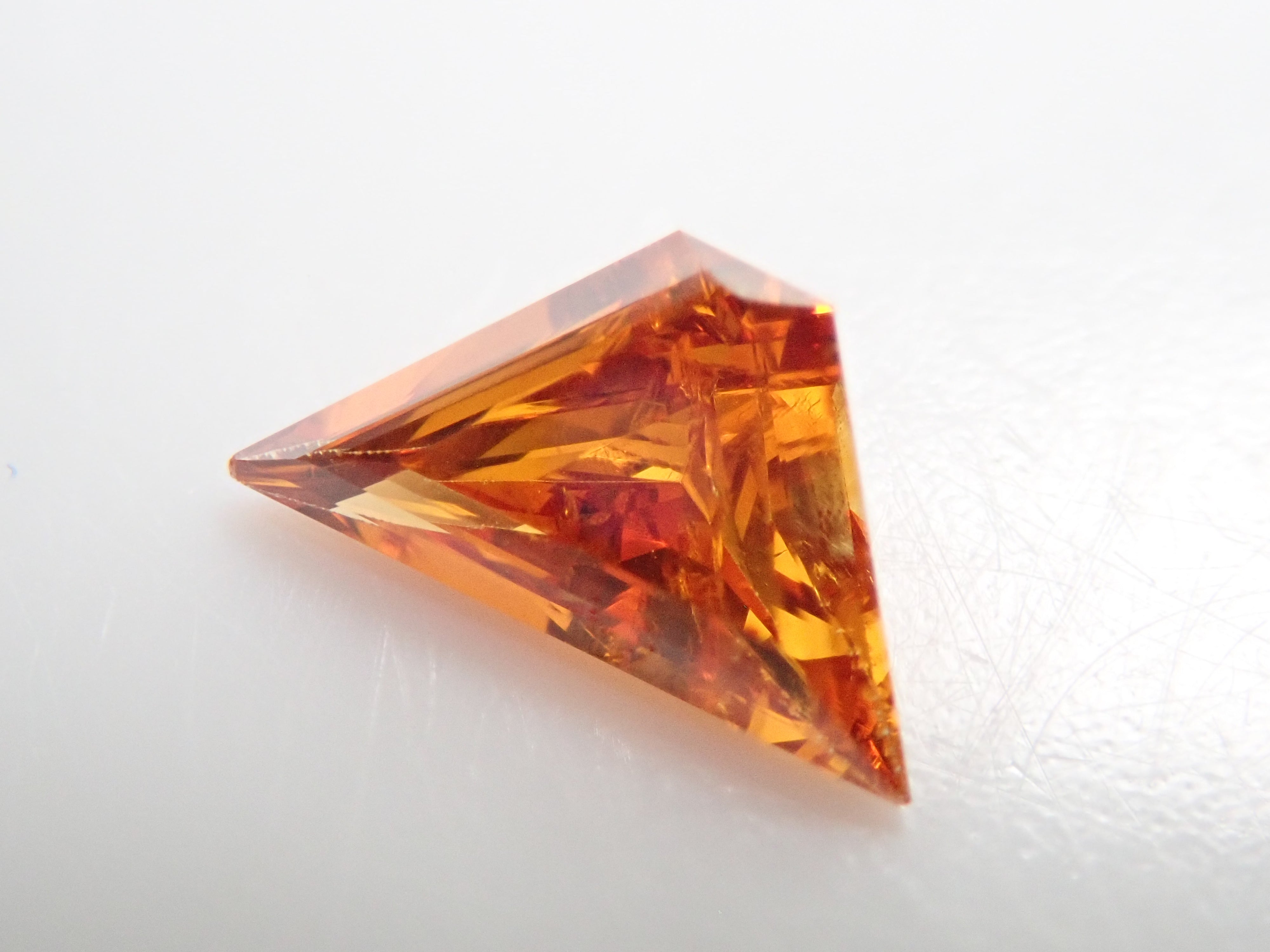 【7/26 22時販売】オレンジダイヤモンド 0.176ctルース(FANCY DEEP YELLOWISH ORANGE, I-1)