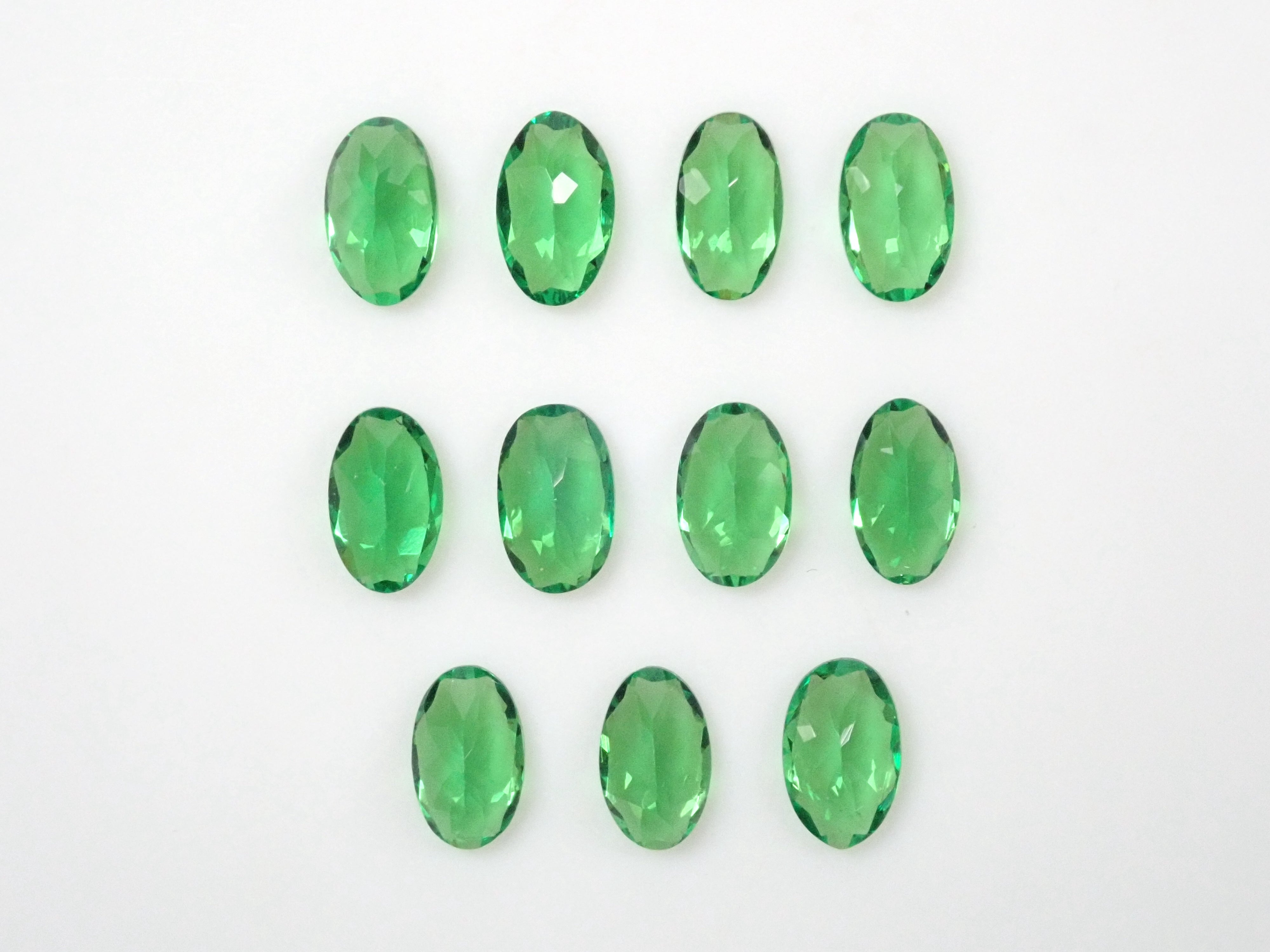 1 stone loose tsavorite from Kenya (5 x 3mm)《Discount available for multiple purchases》