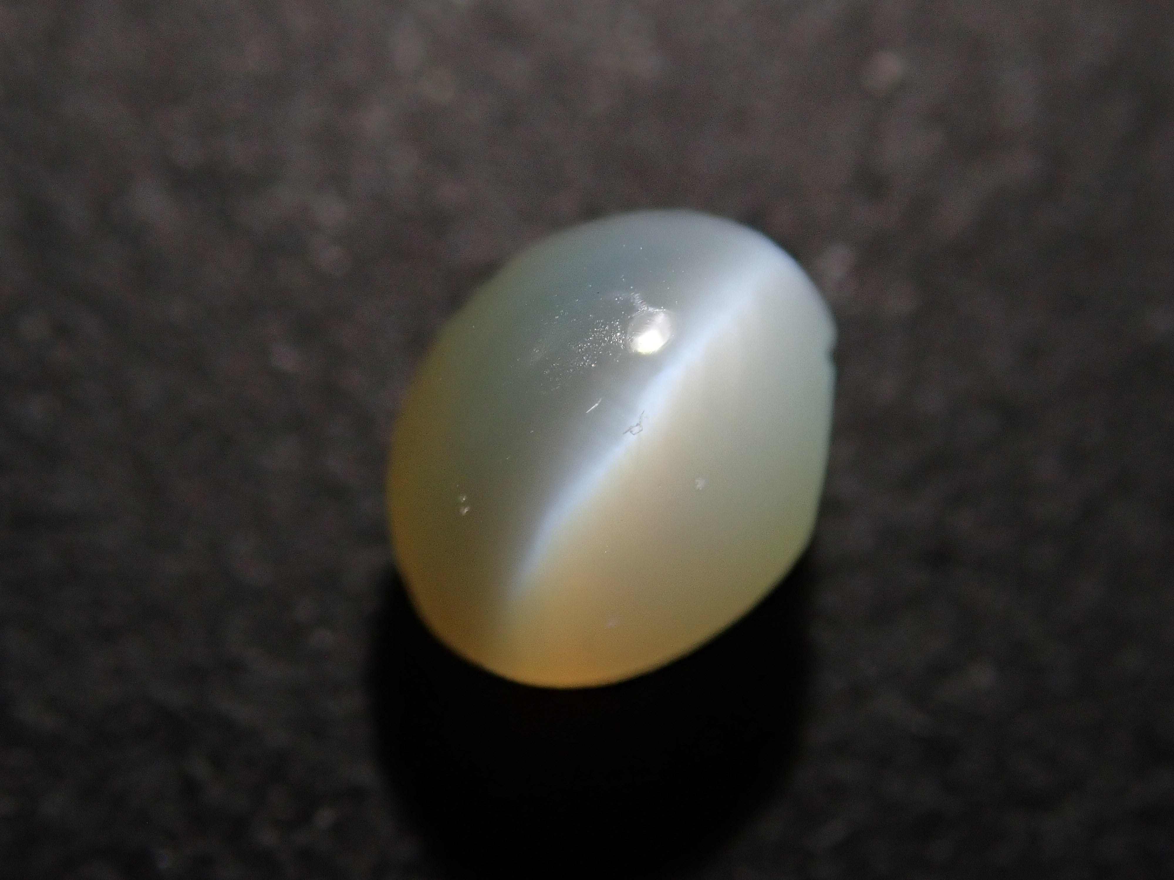 【12544772掲載】クリソベリルキャッツアイ 0.724ctルース