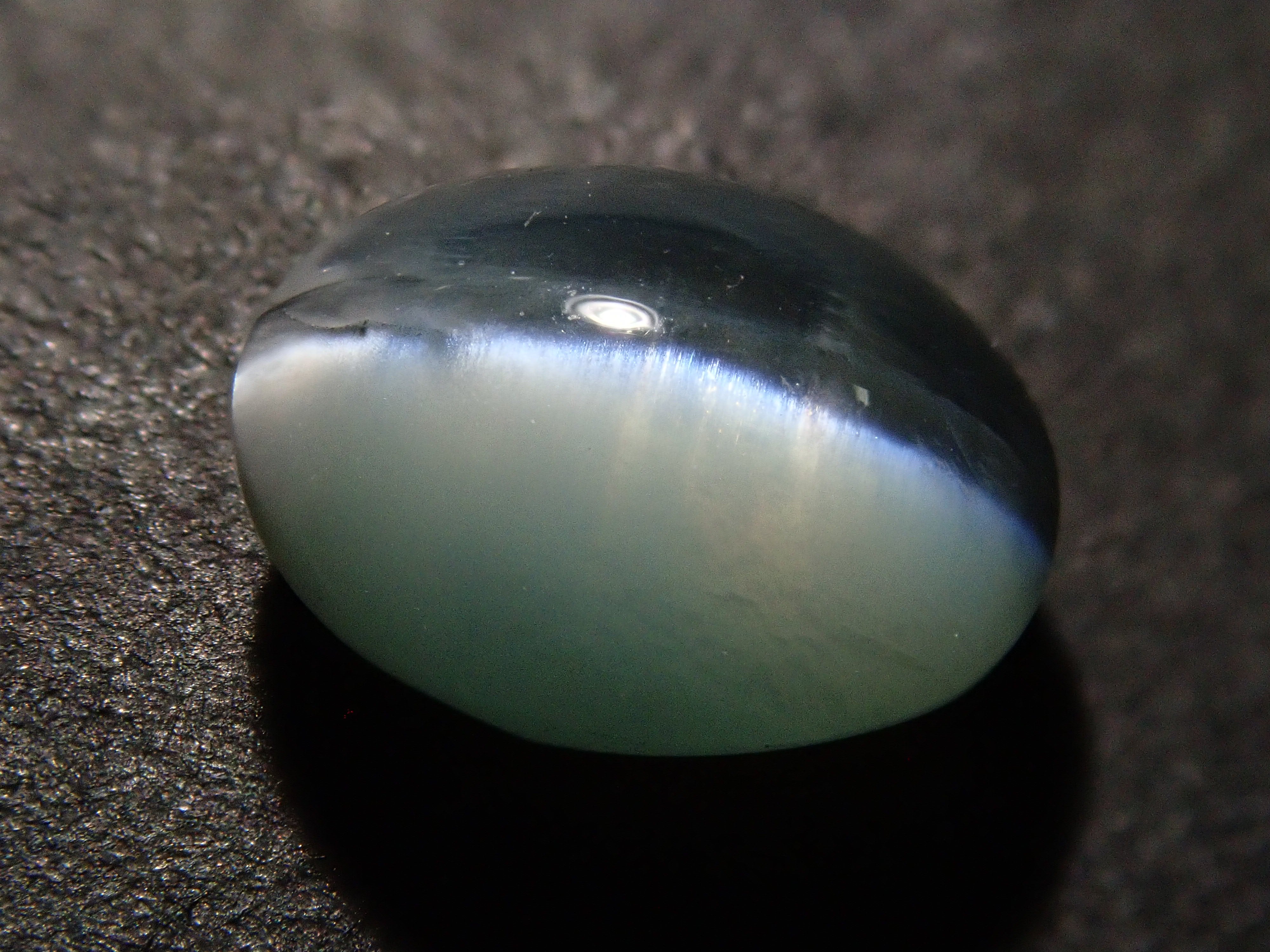 【12544778掲載】クリソベリルキャッツアイ 1.929ctルース