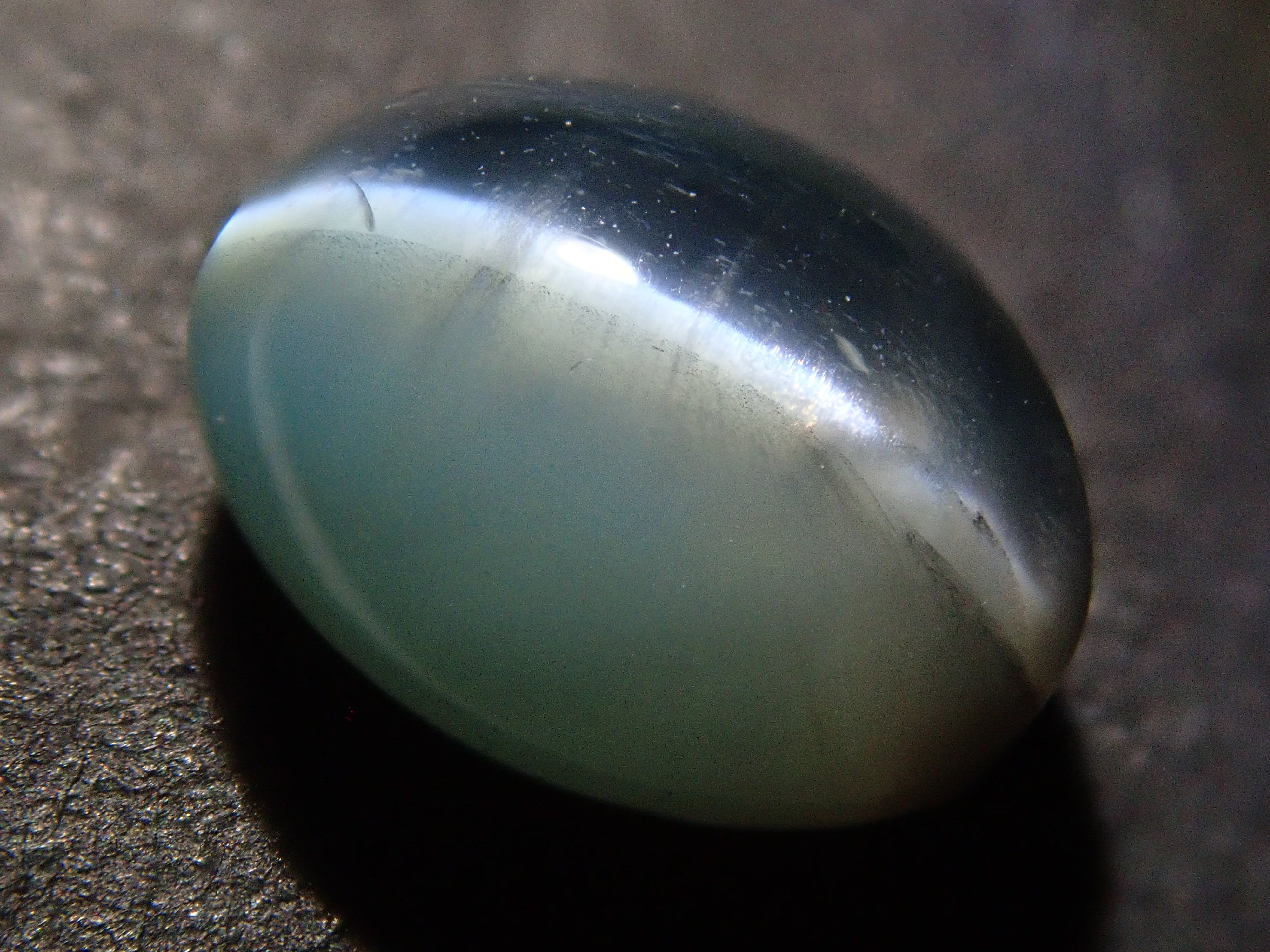 【12544778掲載】クリソベリルキャッツアイ 1.929ctルース