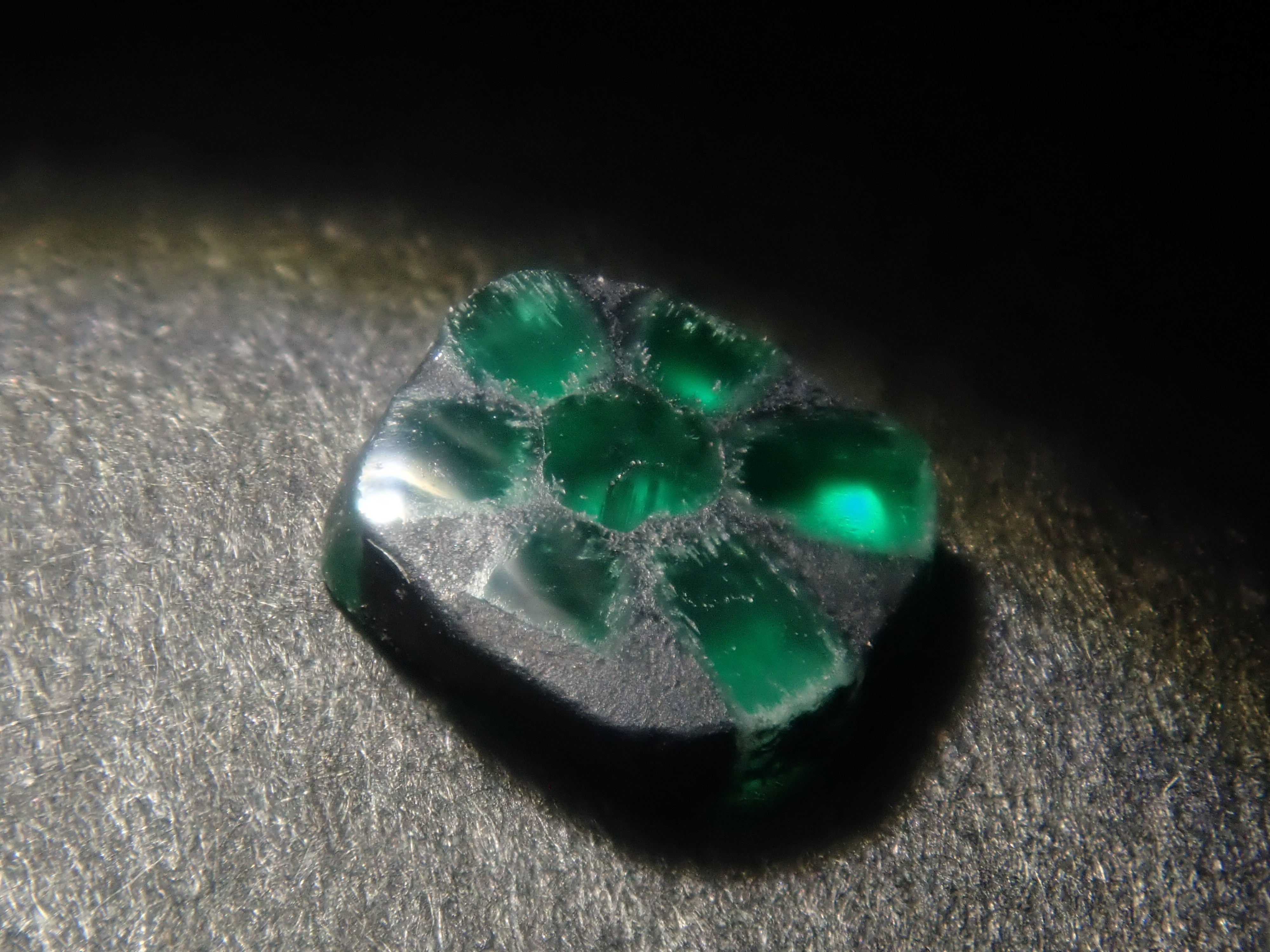 [Posted as 12563940] Colombian Trapiche Emerald 0.199 ct Loose Stone