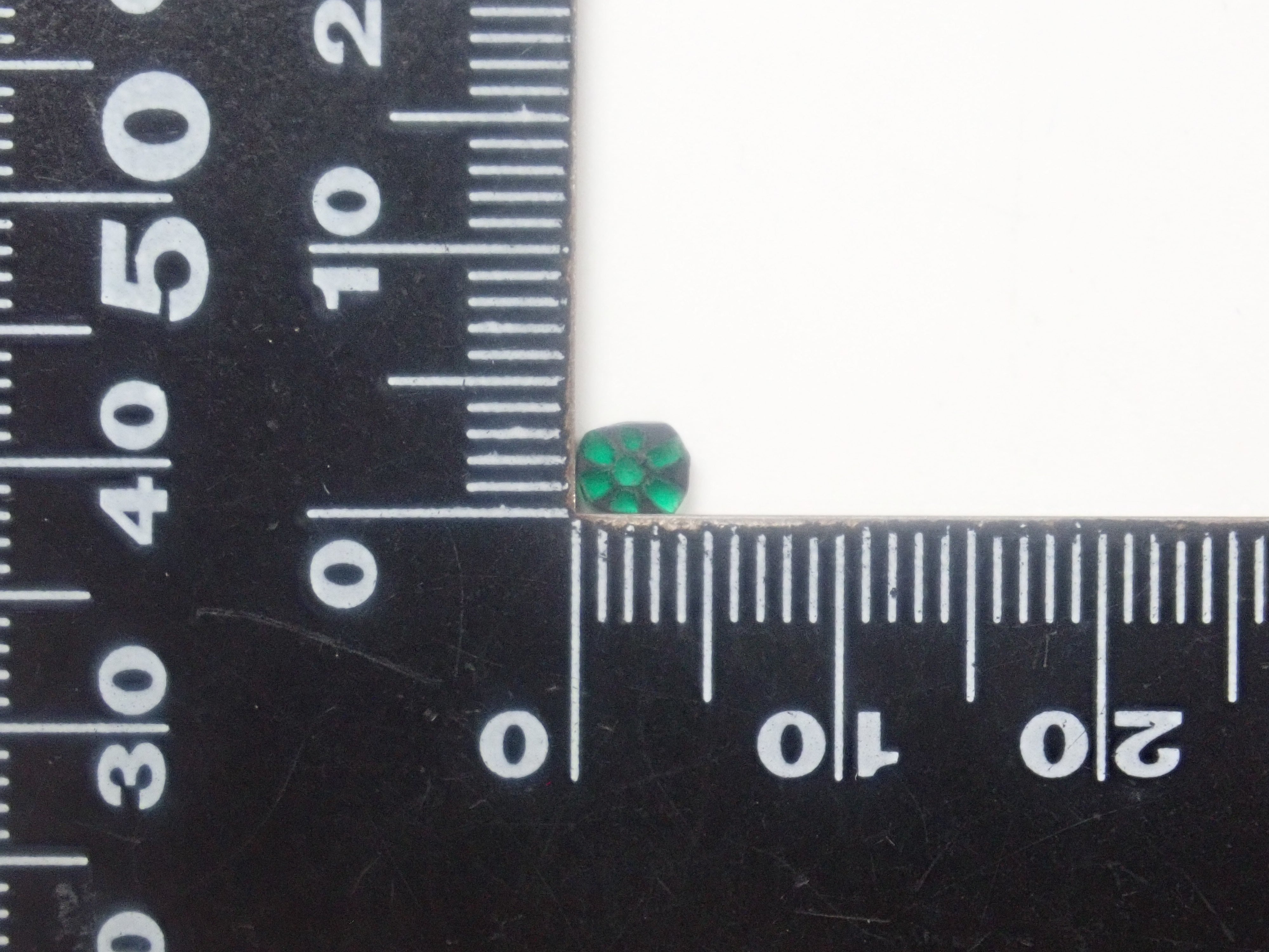 [Posted as 12563940] Colombian Trapiche Emerald 0.199 ct Loose Stone