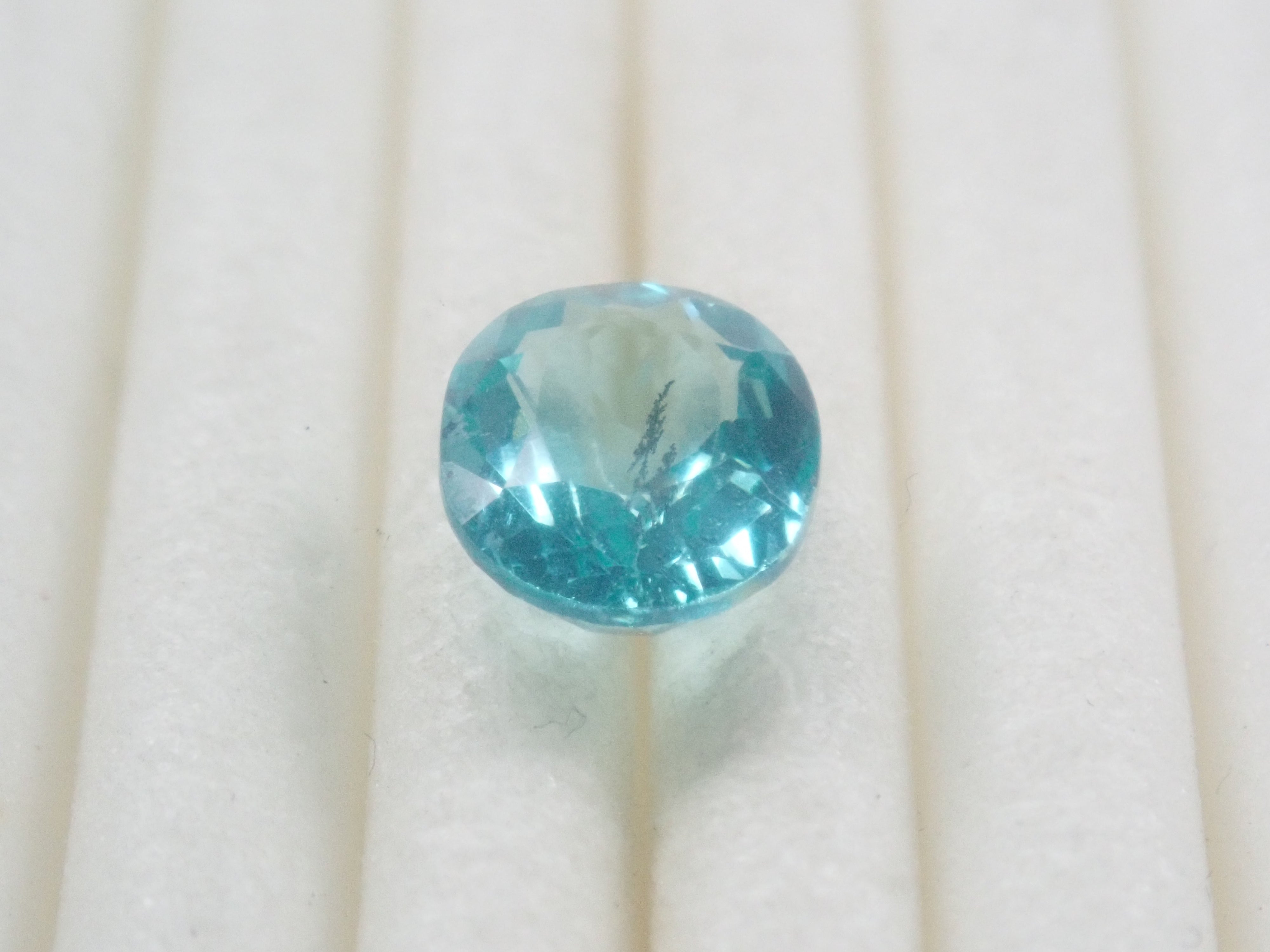 [12563973 Posted] Dendritic Apatite 1.063ct Loose Gemstone