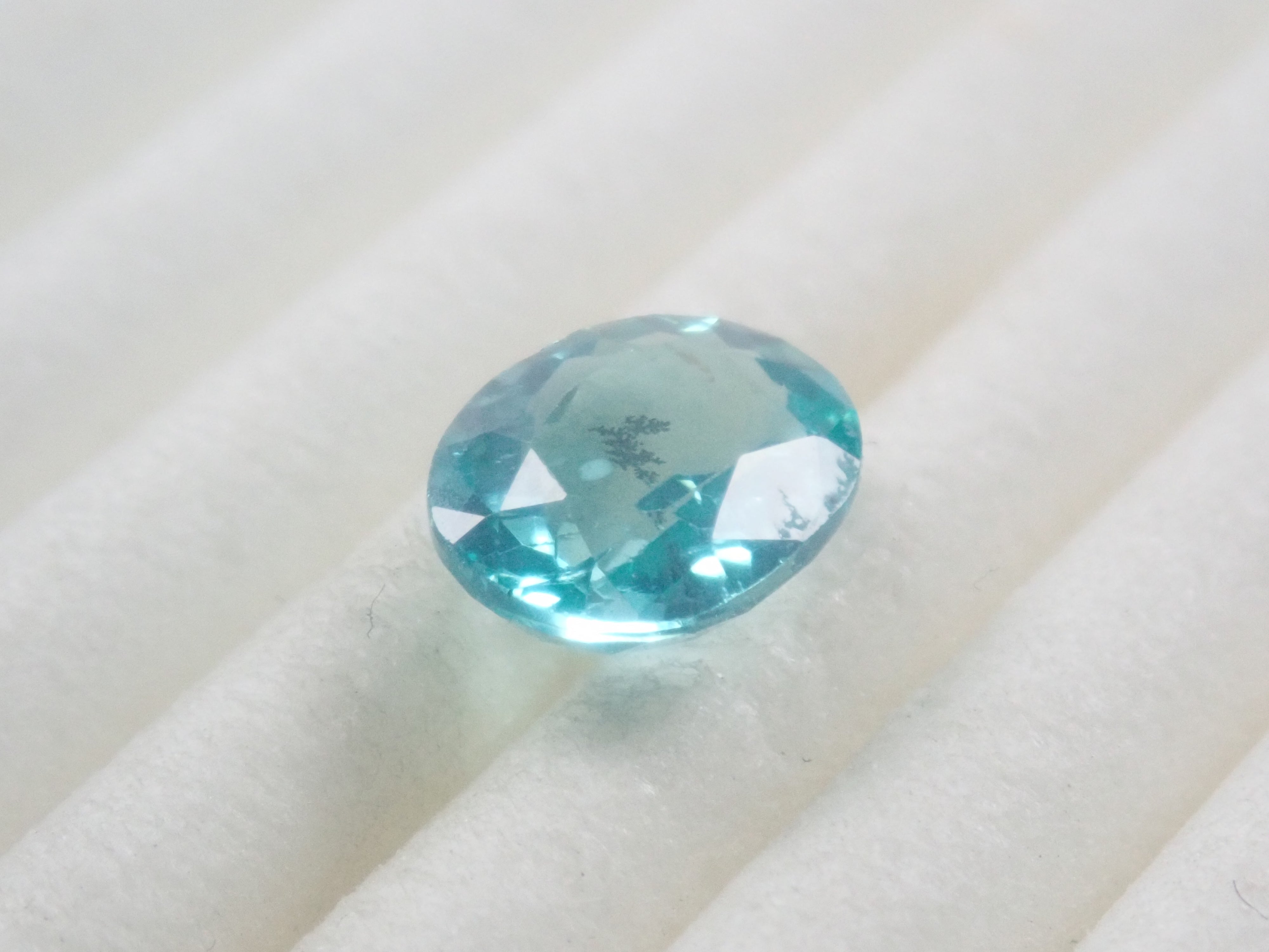 [12563973 Posted] Dendritic Apatite 1.063ct Loose Gemstone