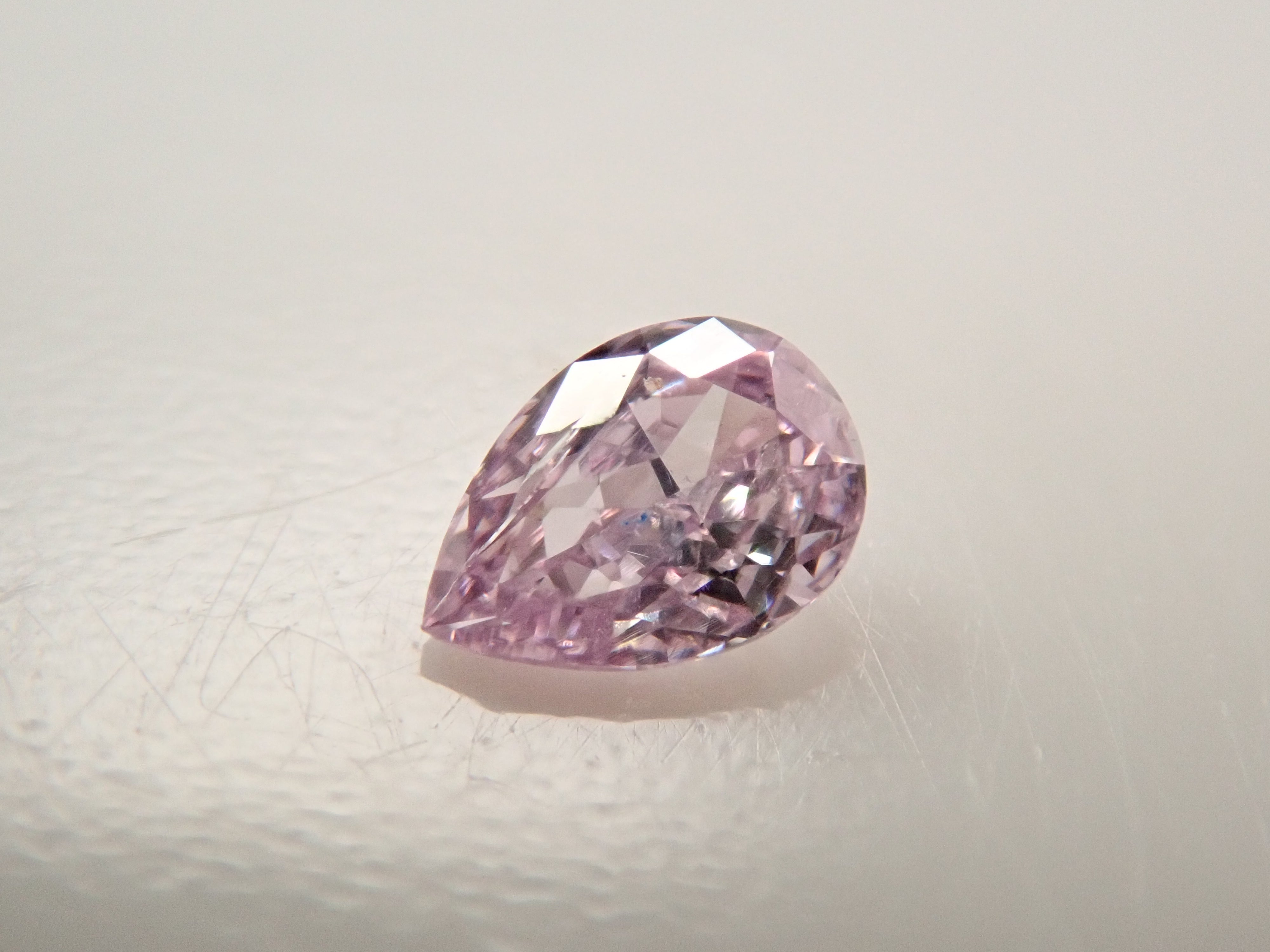 パープルダイヤモンド 0.041ctルース(FANCY PINK PURPLE, SI2)