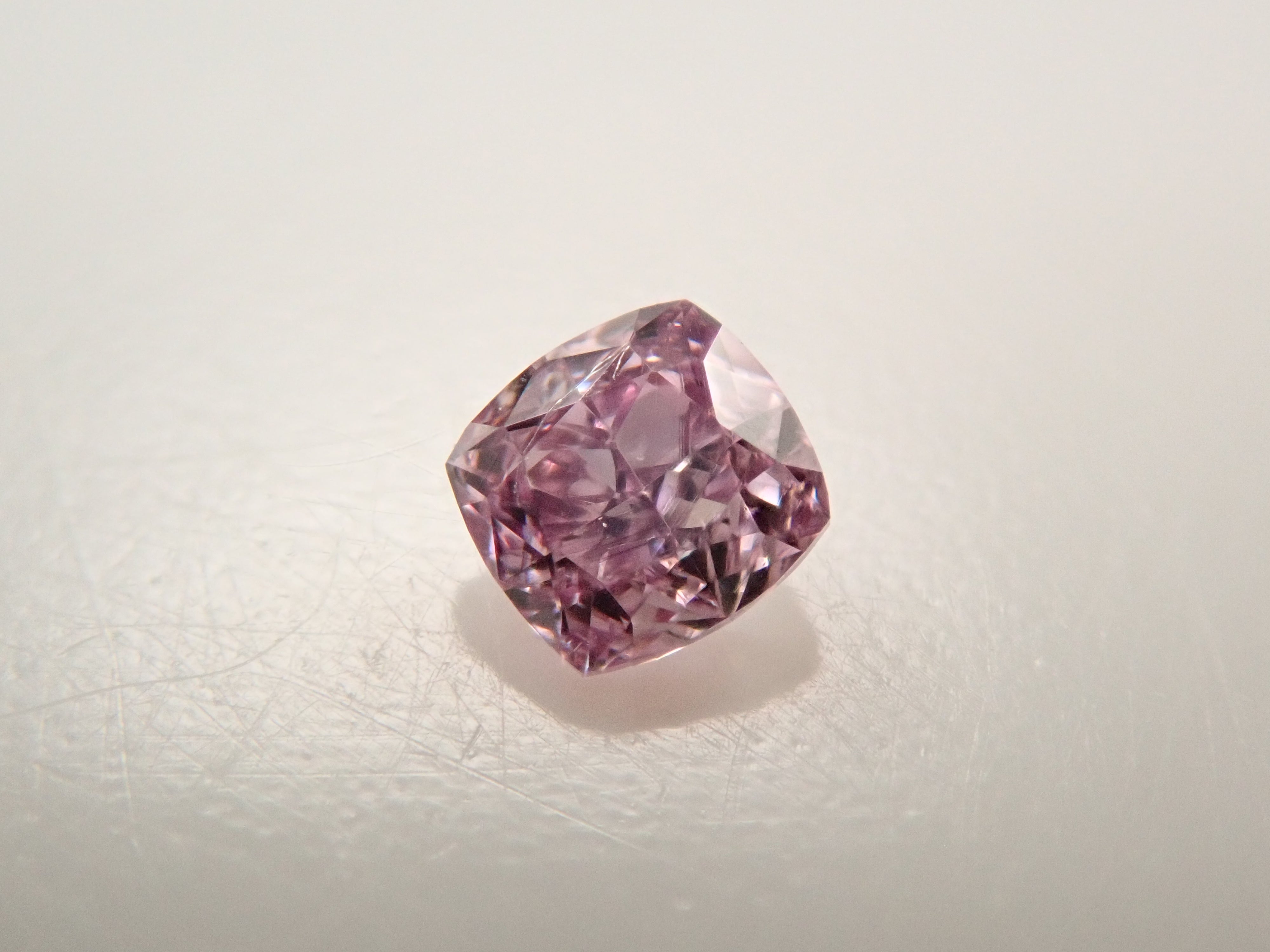 ピンクダイヤモンド 0.049ctルース(FANCY INTENSE PURPLE PINK, VS2)