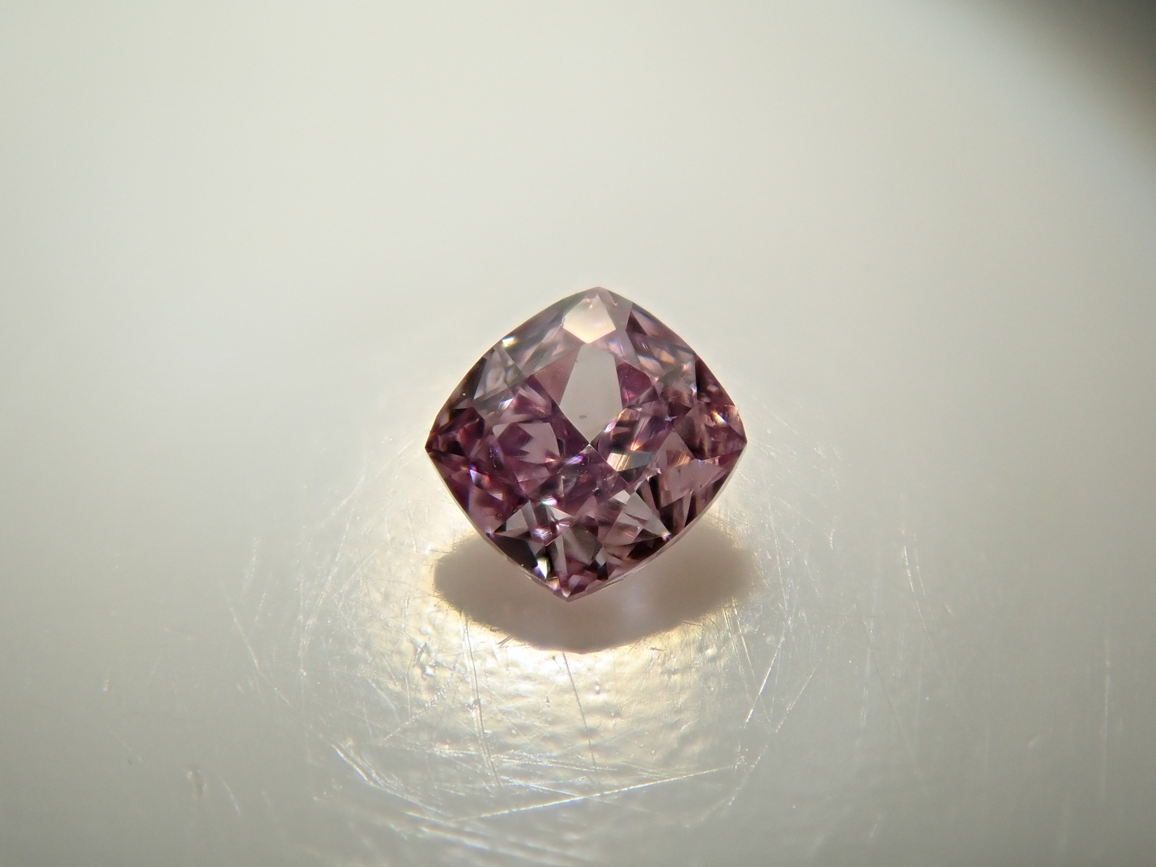 ピンクダイヤモンド 0.049ctルース(FANCY INTENSE PURPLE PINK, VS2)