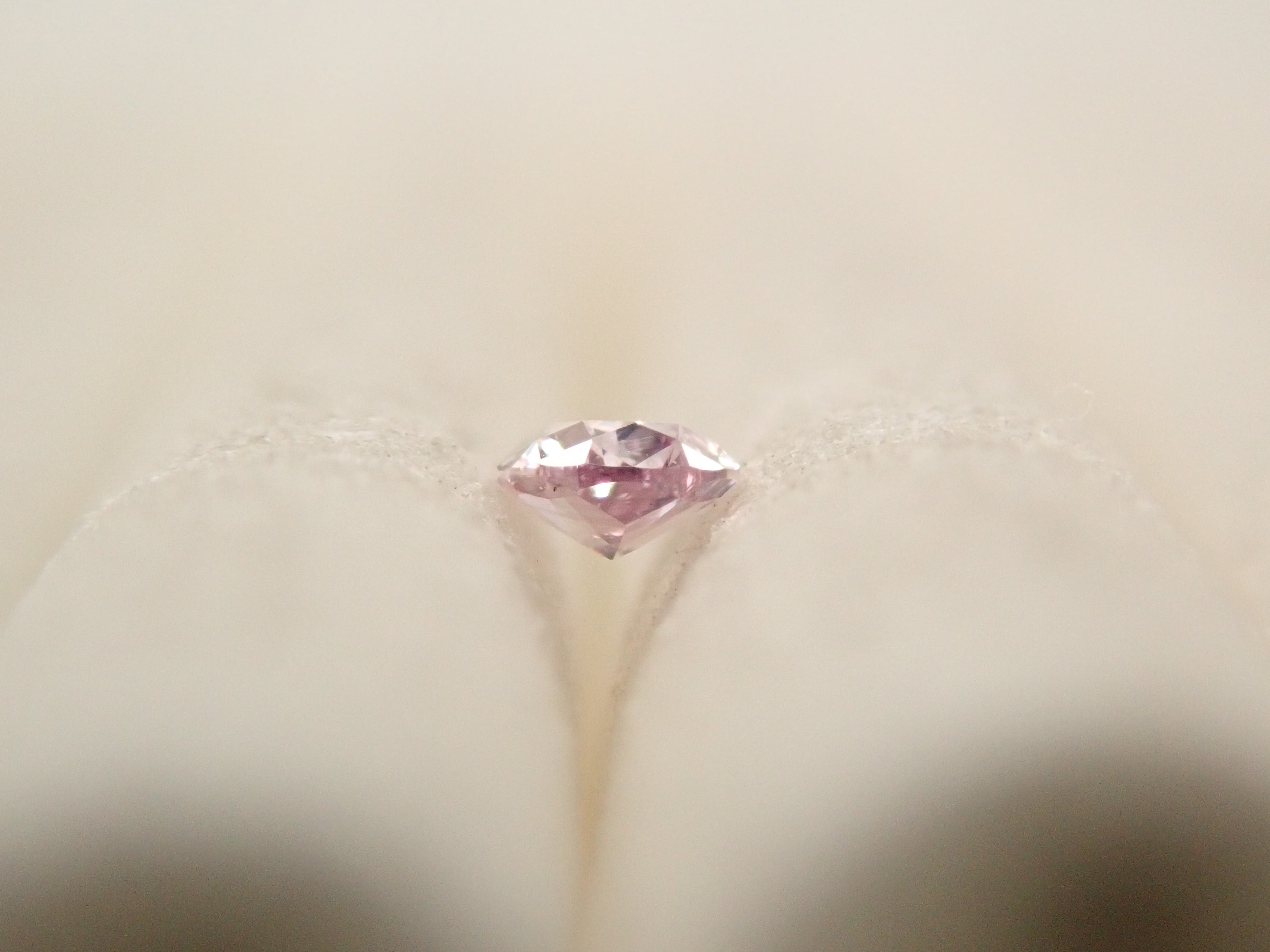 ピンクダイヤモンド 0.030ctルース(FANCY  LIGHT PURPLE PINK, SI1)