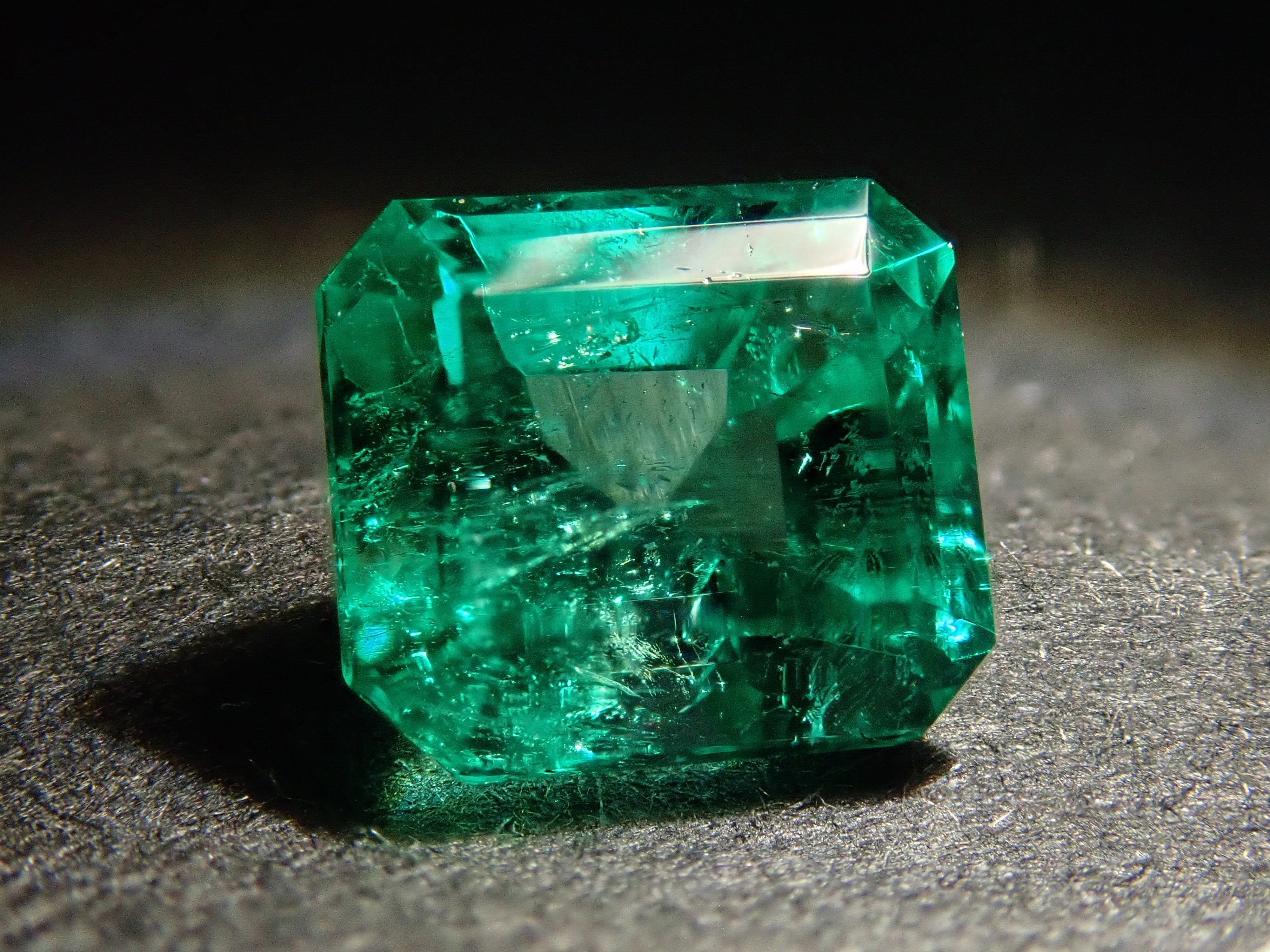 JE215★高級 コロンビア産 エメラルド0.83ct D ヘッド 鑑有 コロンビア産エメラルド 0.792ctルース 鑑別書