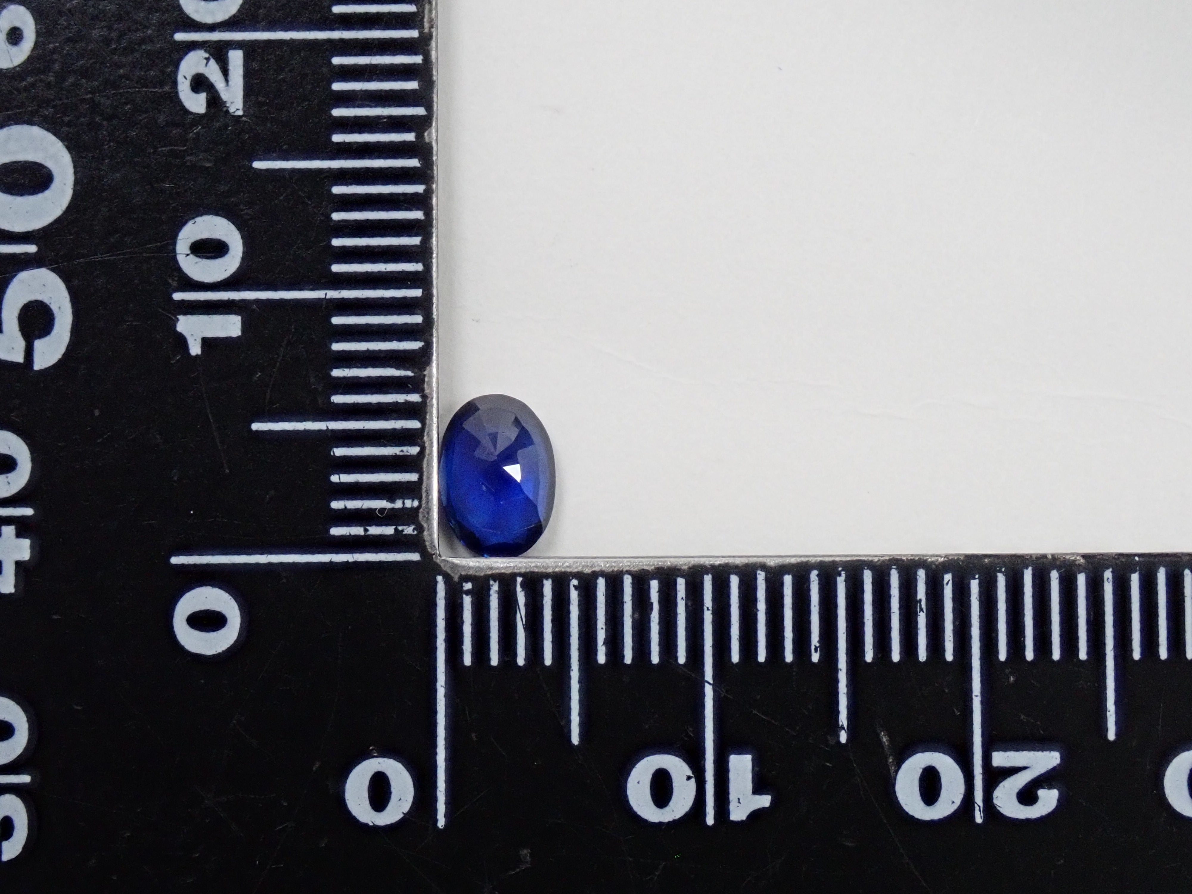 【12564013掲載】マダガスカル産ブルーサファイア 0.662ctルース