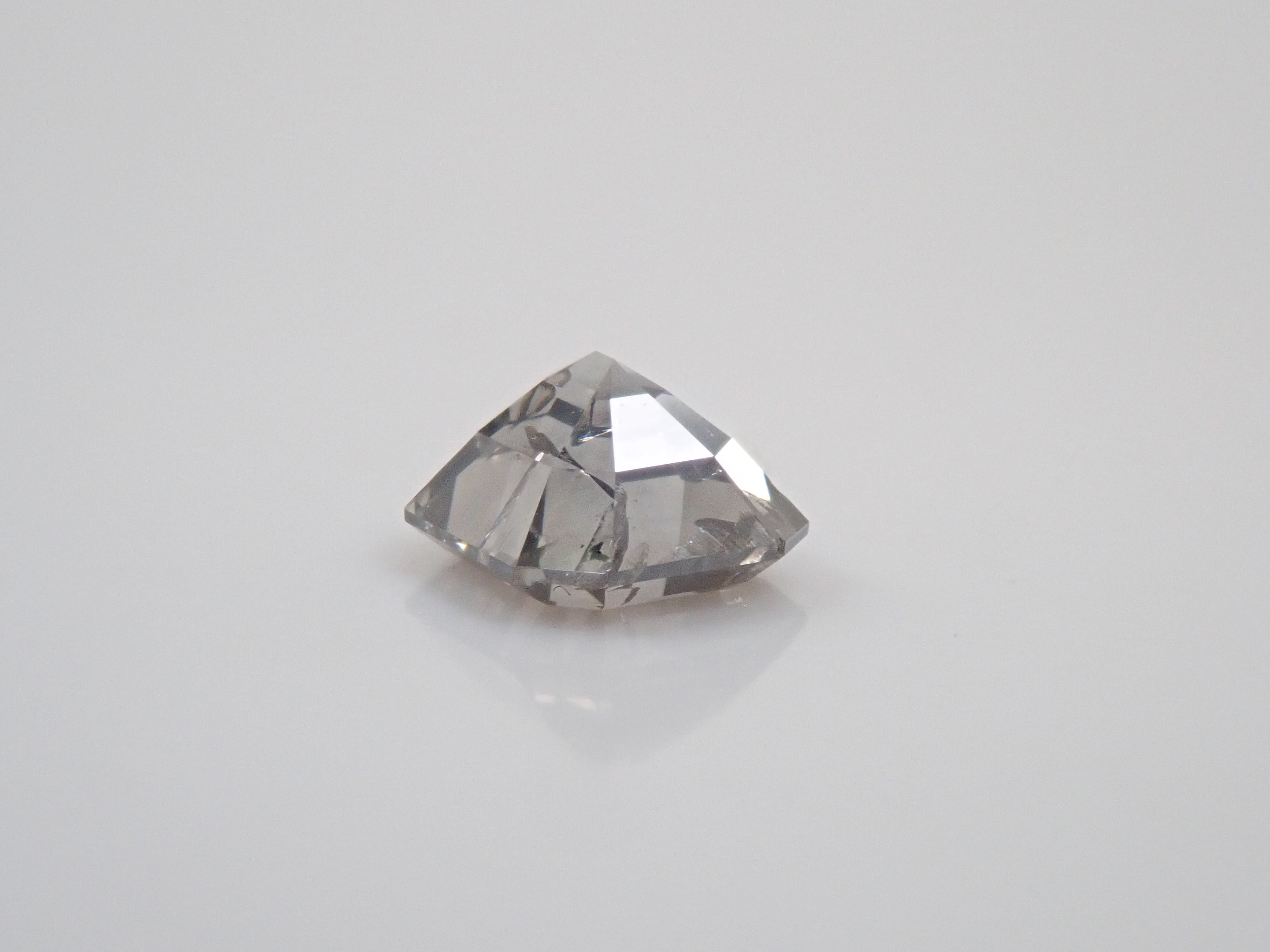 【32501961掲載】グレーダイヤモンド 0.380ctルース(FANCY GRAY, I-3)
