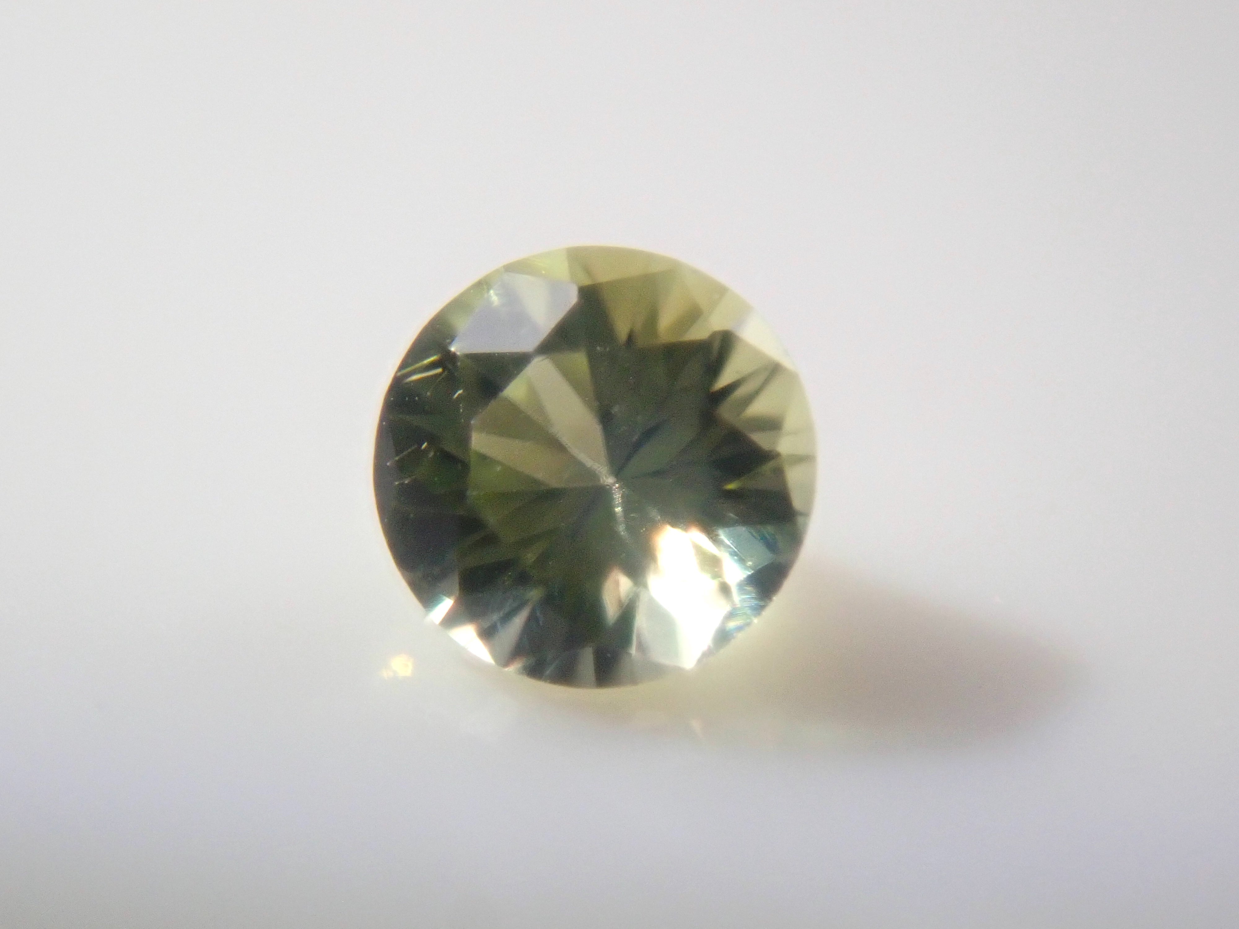 [On sale May 23rd at 10 PM] "Limited 9 Stones - Shinjuku Pop-Up Celebration" All stones with Central Gem Laboratory sorting (3.0-3.5mm, VS-SI clarity) "Multiple purchase discount available"