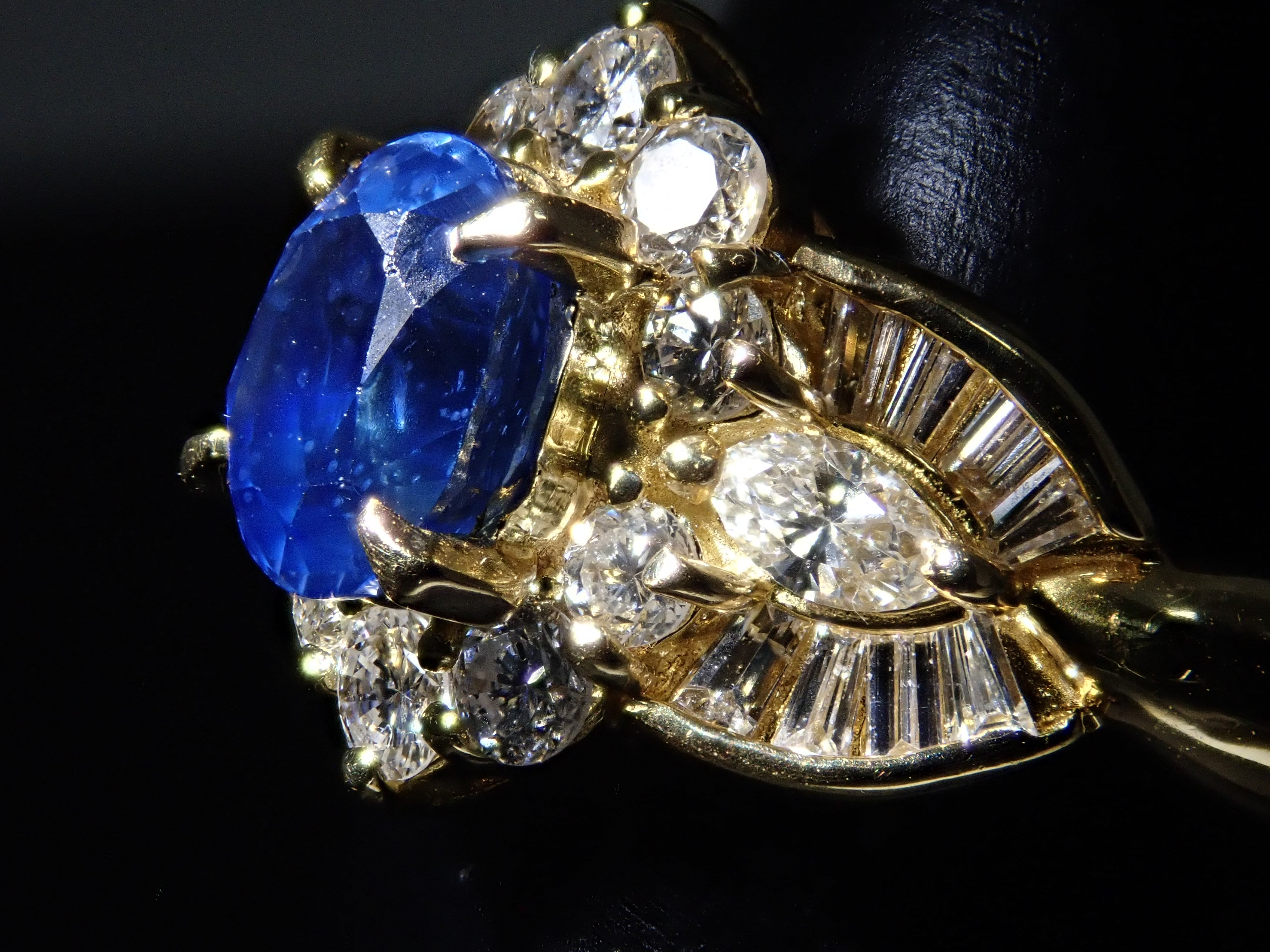 【8/6 22時販売】【カラフリ】K18 ブルーサファイア 1.13ct・ダイヤモンド0.75ctリング 鑑別書