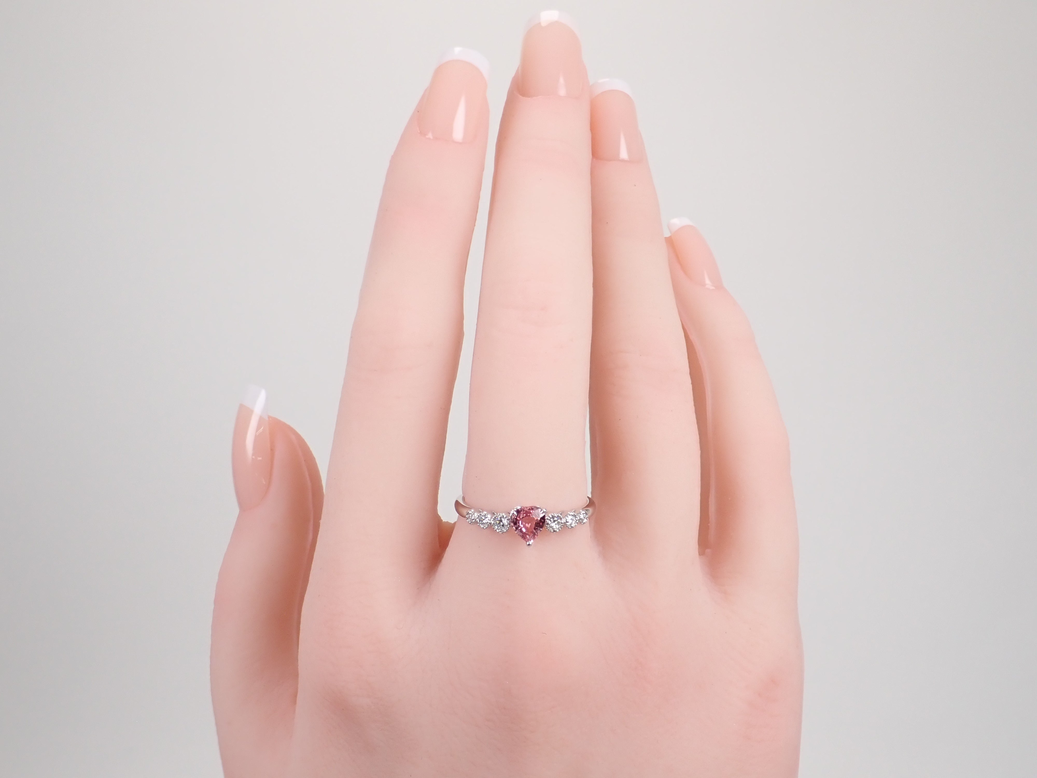 【8/6 22時販売】【カラフリ】Pt900 ピンクサファイア 0.465ct・ダイヤモンド0.12ctリング 鑑別書