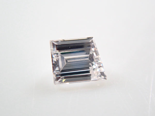 ダイヤモンド 0.042ctルース（トラペーズカット,VSクラス相当）
