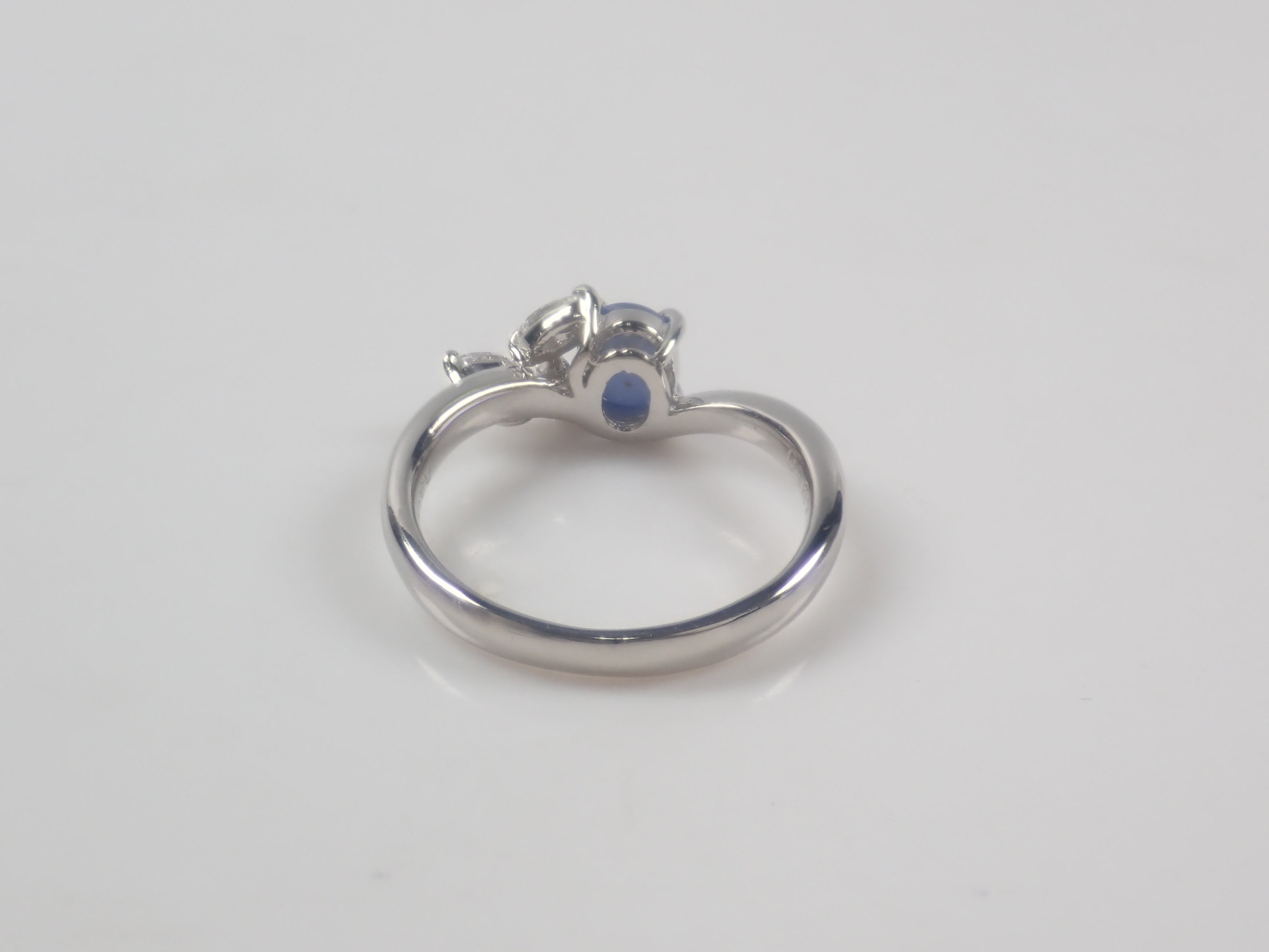 【8/25 22時販売】【カラフリ】Pt900 スターサファイア 0.744ct・ダイヤモンド0.167ctリング 鑑別書