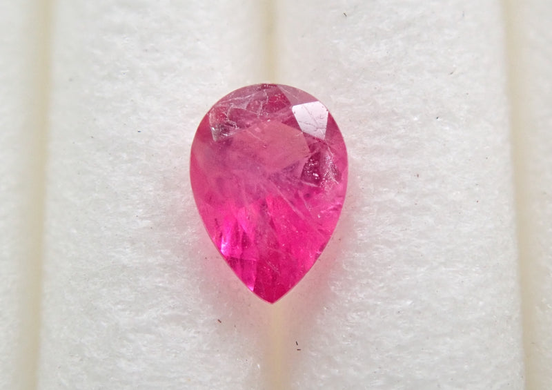 レッドベリル 0.156ct-