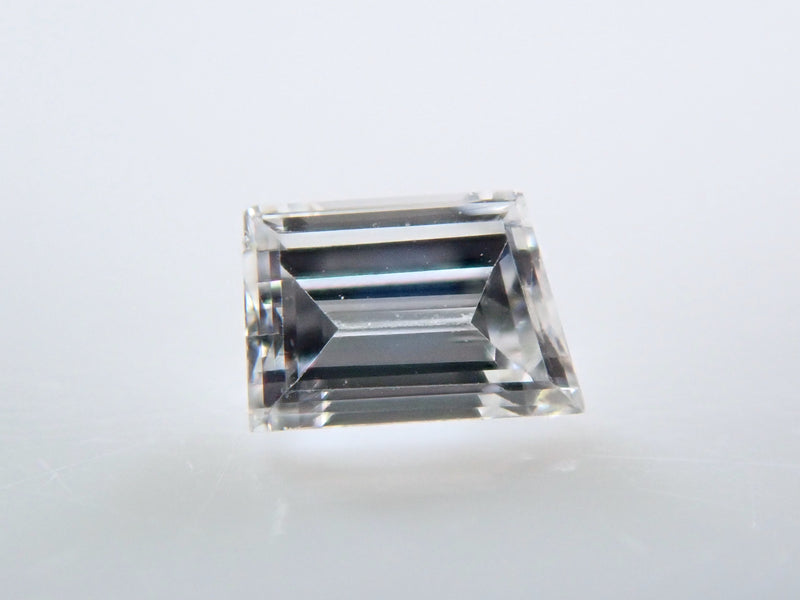 ダイヤモンド 0.061ctルース（トラペーズカット,VSクラス相当）