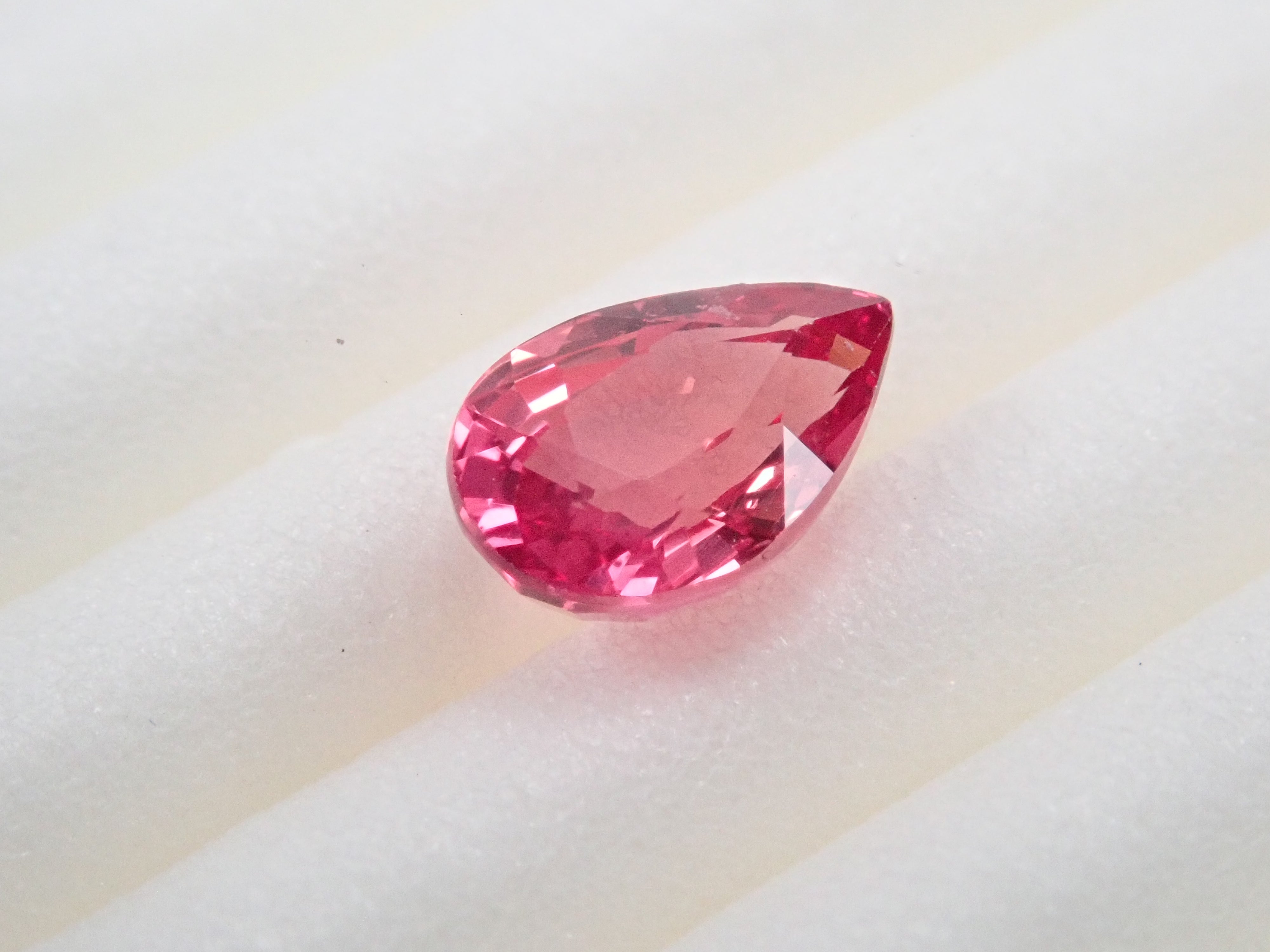 【12544896掲載】サファイア 0.566ctルース