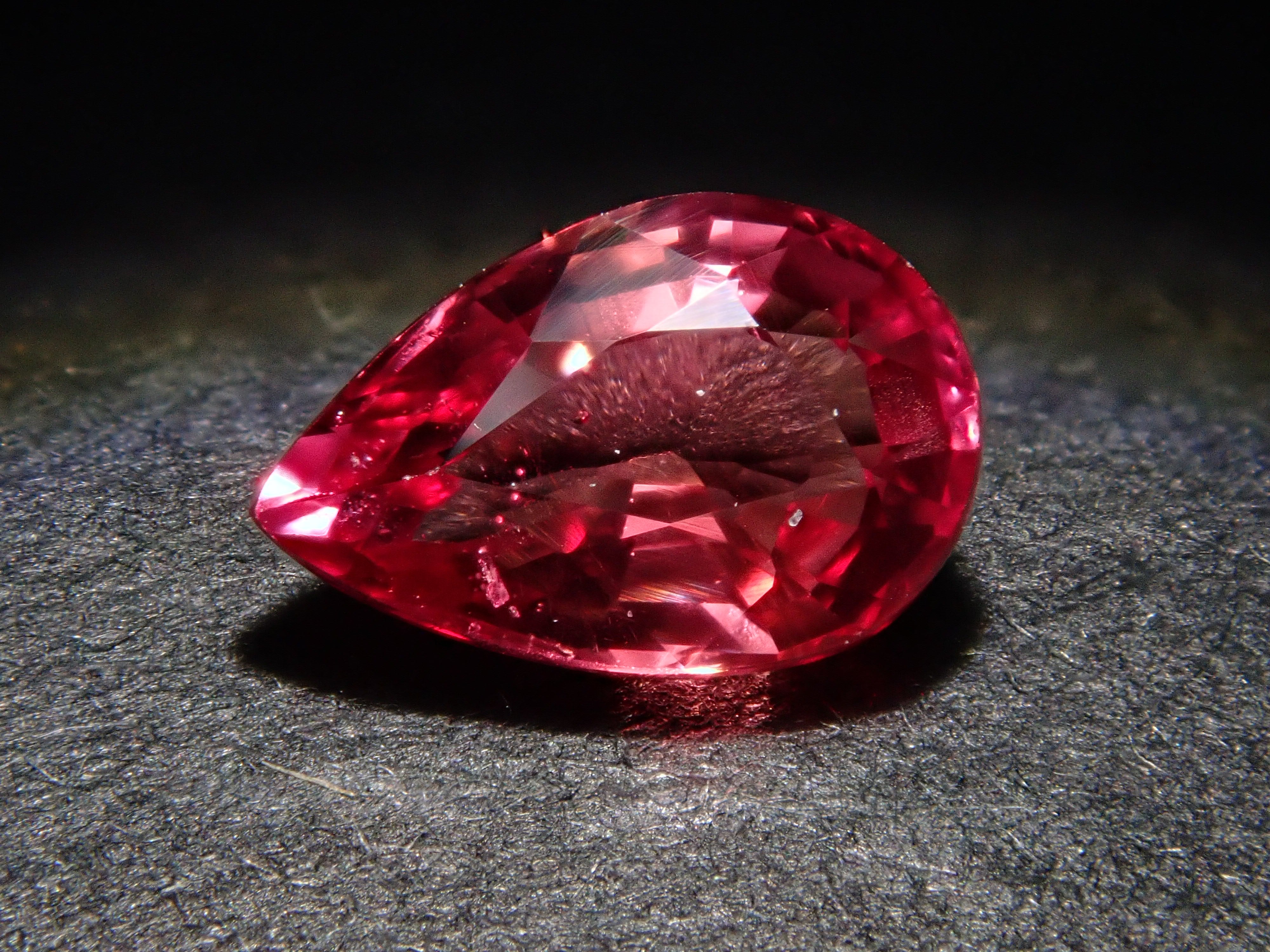 【12544896掲載】サファイア 0.566ctルース