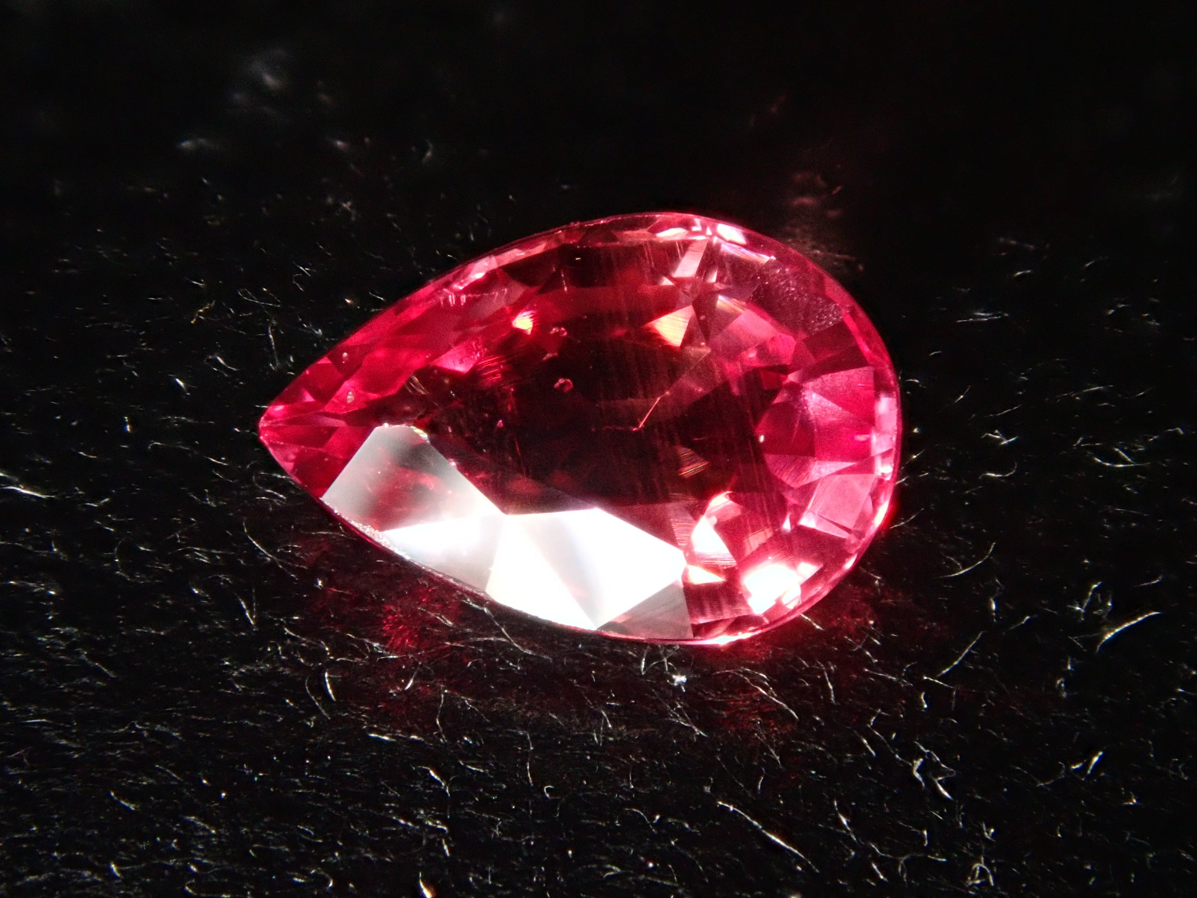 【12544896掲載】サファイア 0.566ctルース