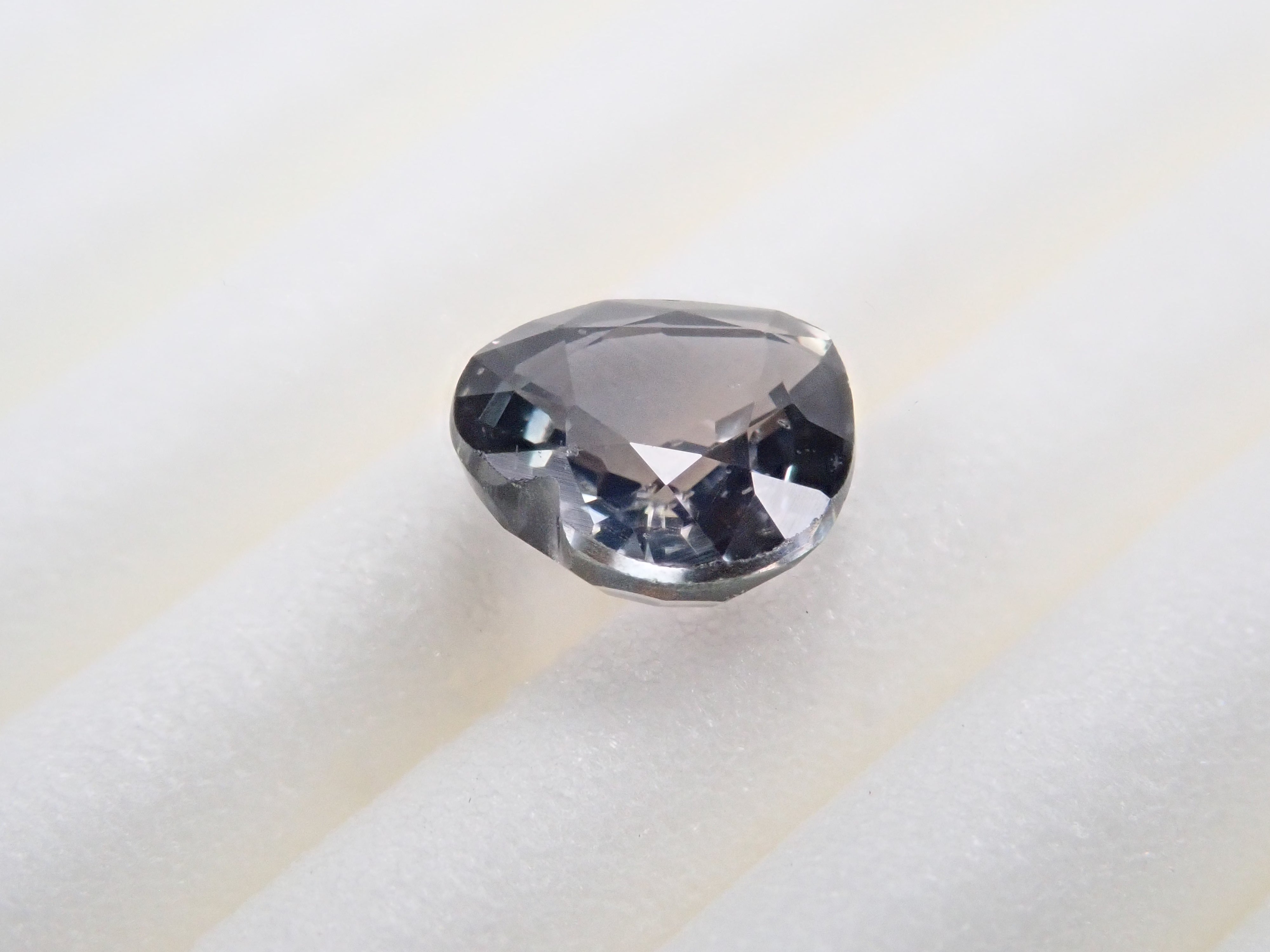 【12544888掲載】バイカラーサファイア 0.704ctルース