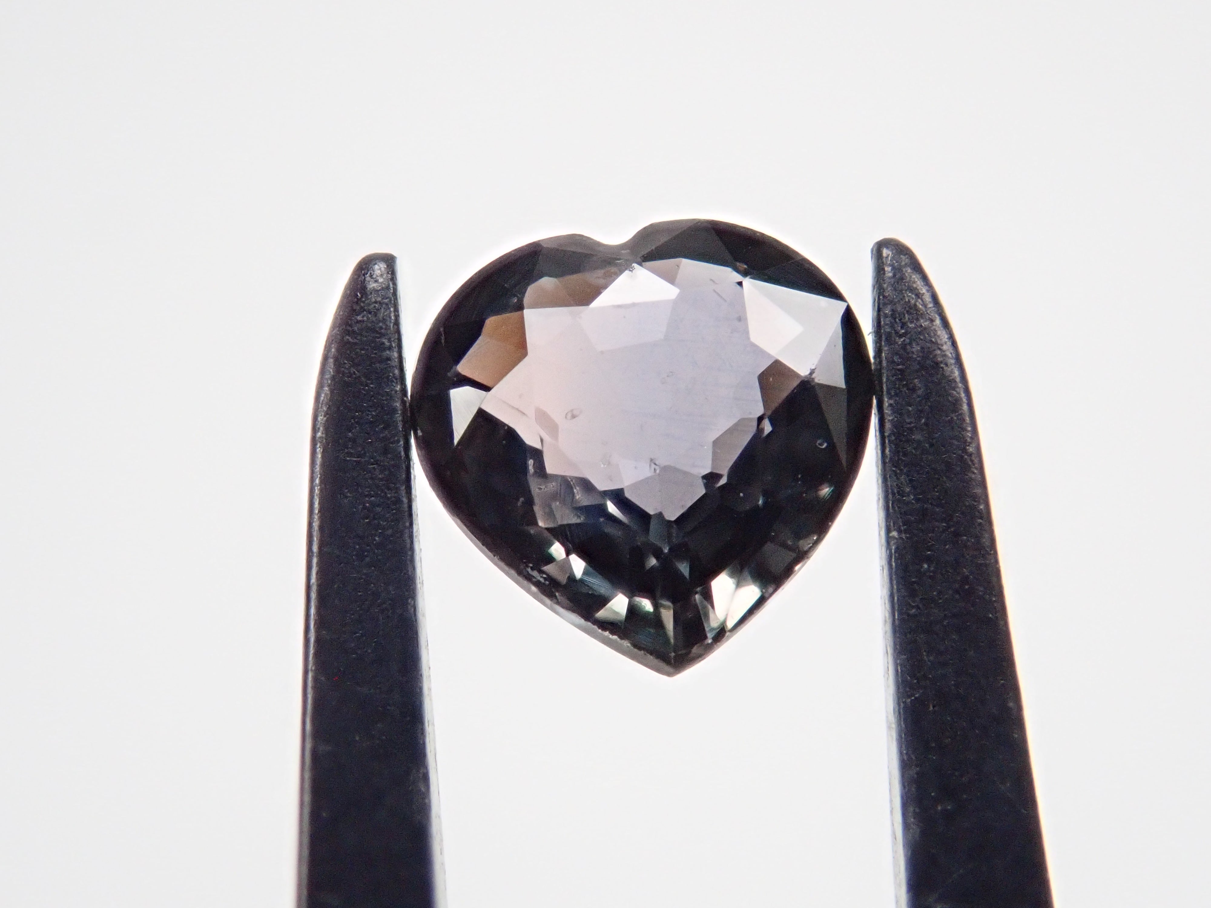 【12544888掲載】バイカラーサファイア 0.704ctルース