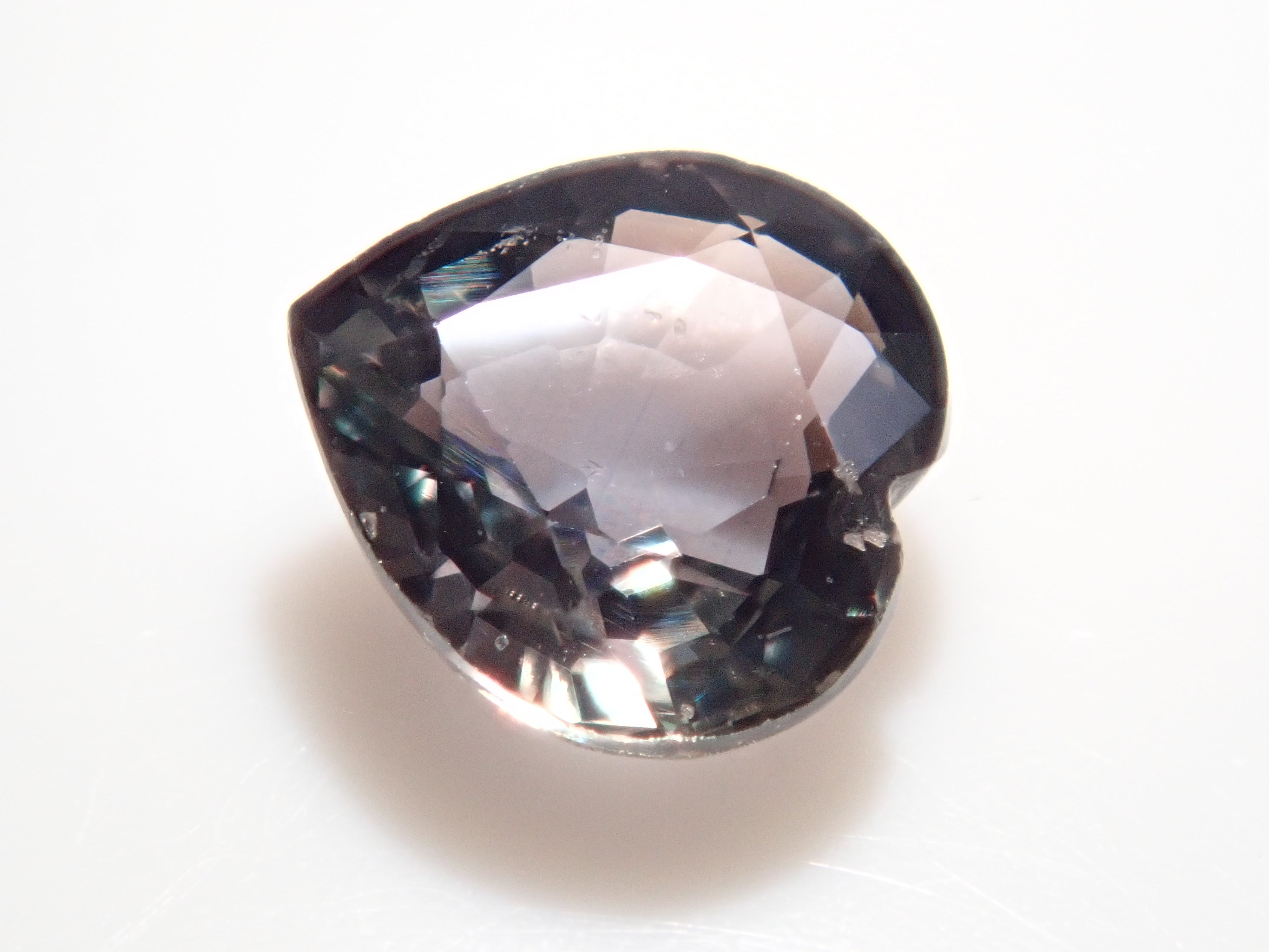 【12544888掲載】バイカラーサファイア 0.704ctルース