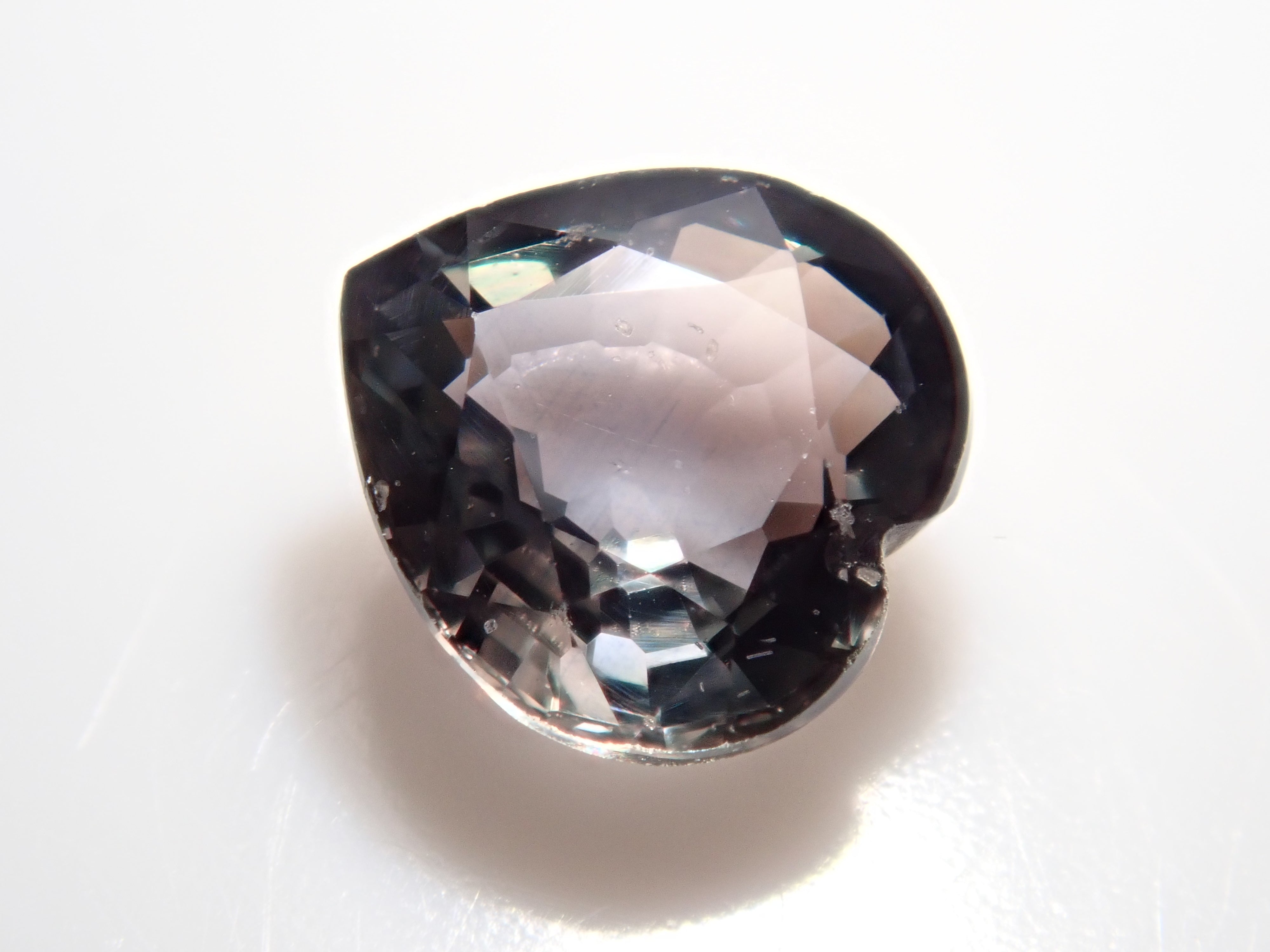 【12544888掲載】バイカラーサファイア 0.704ctルース