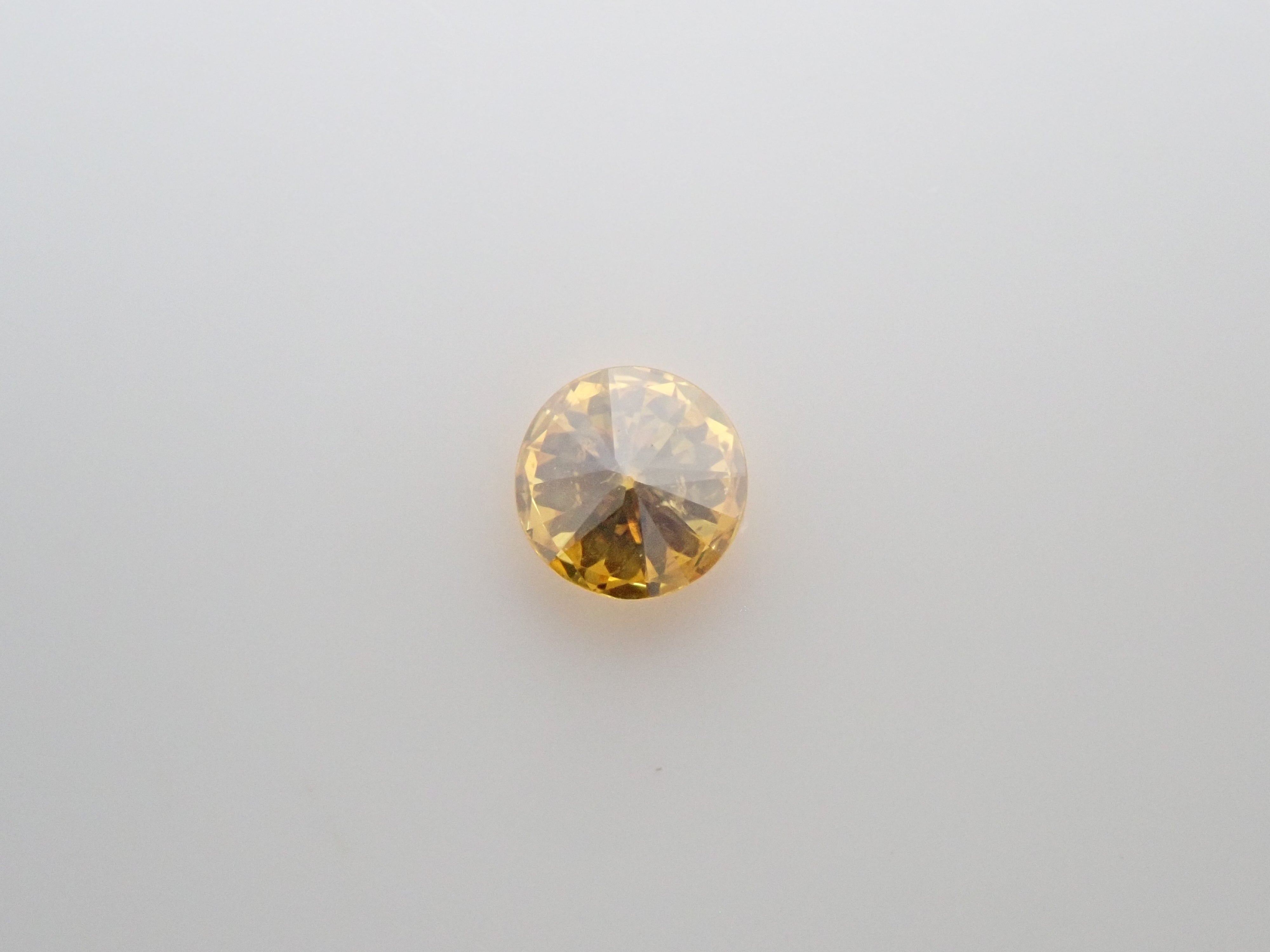 イエローダイヤモンド 0.144ctルース(FANCY VIVID YELLOW, SI-2)