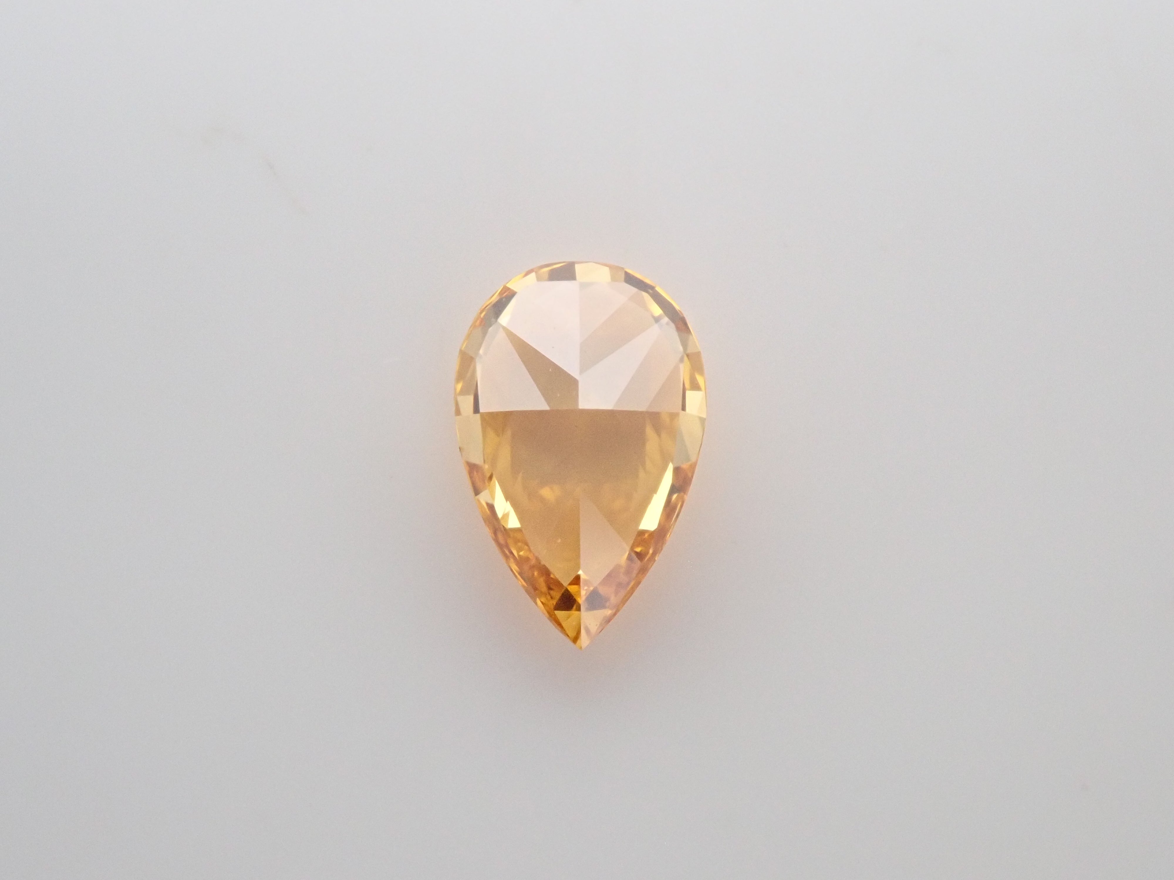 オレンジダイヤモンド 0.348ctルース(FANCY VIVID YELLOW ORANGE, VS-1)
