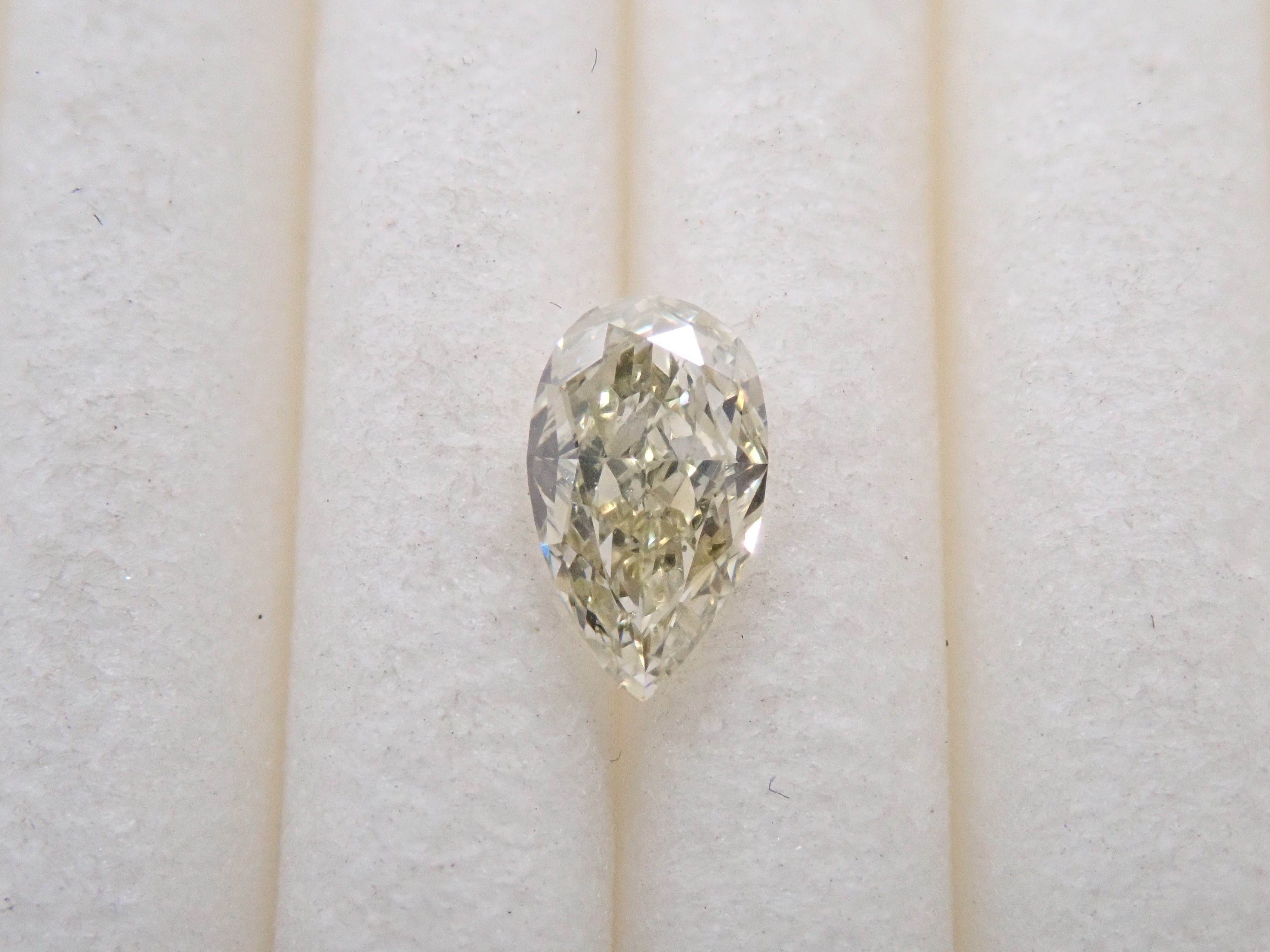 カメレオンダイヤモンド 0.212ctルース(LIGHT BROWNISH GREENISH YELLOW（カメレオン）, SI-1)